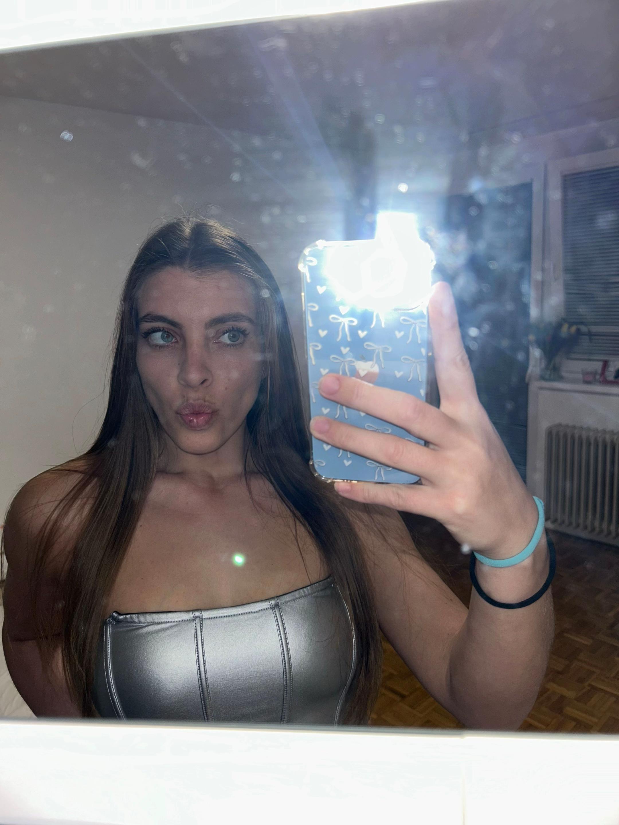 @Eva Bunčič