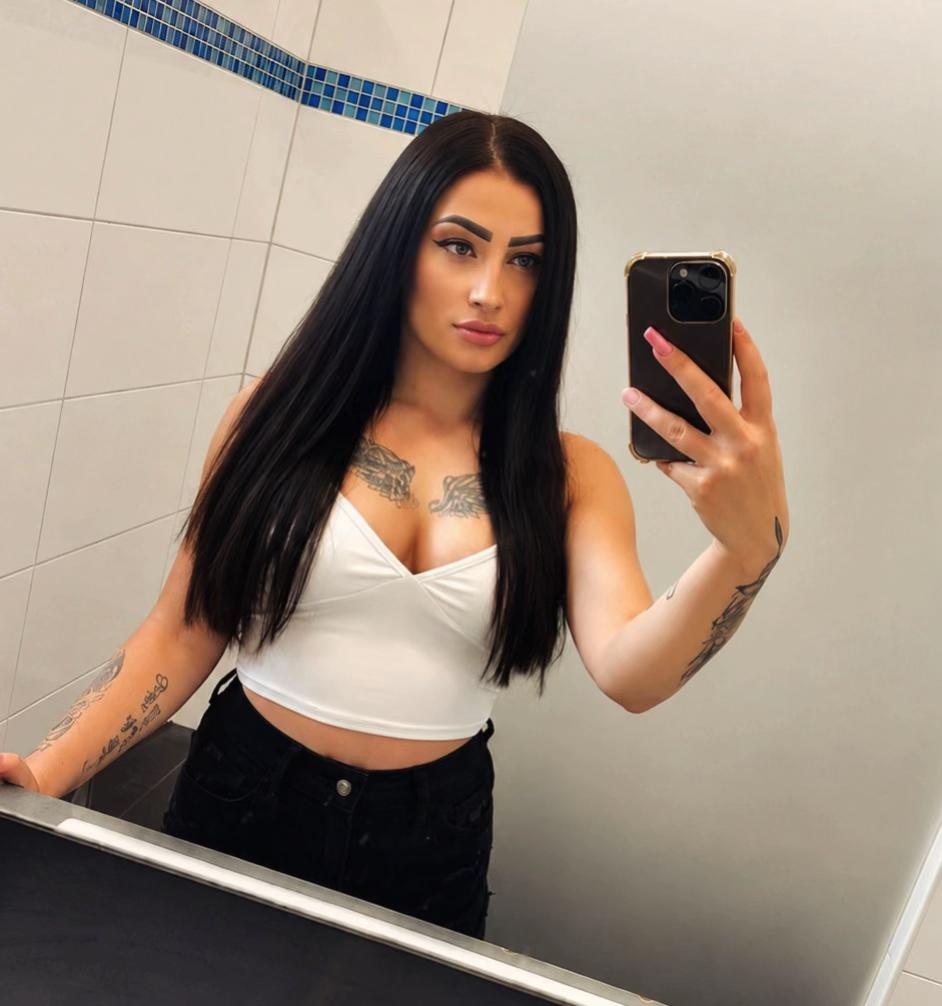 @🌺🌸Mrs Viktória🌸🌺