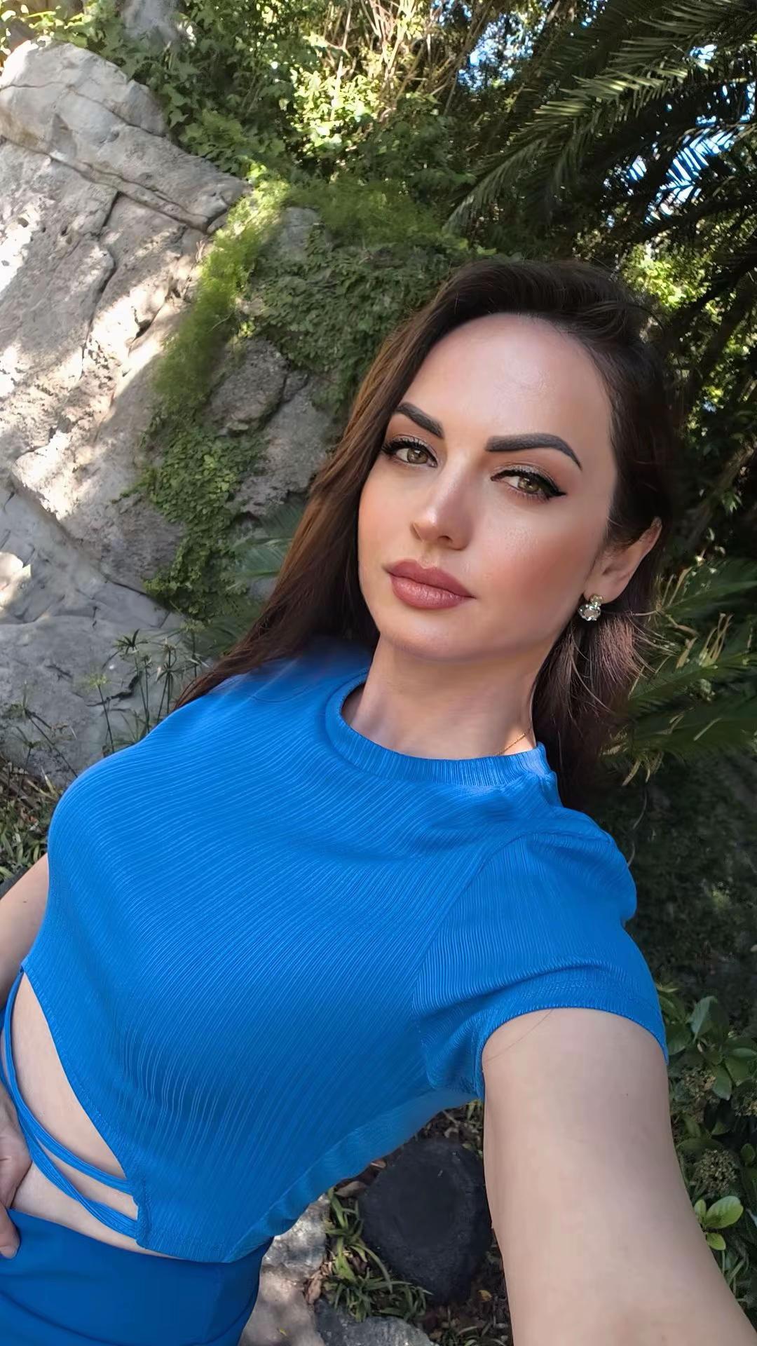 @Alina Elena156