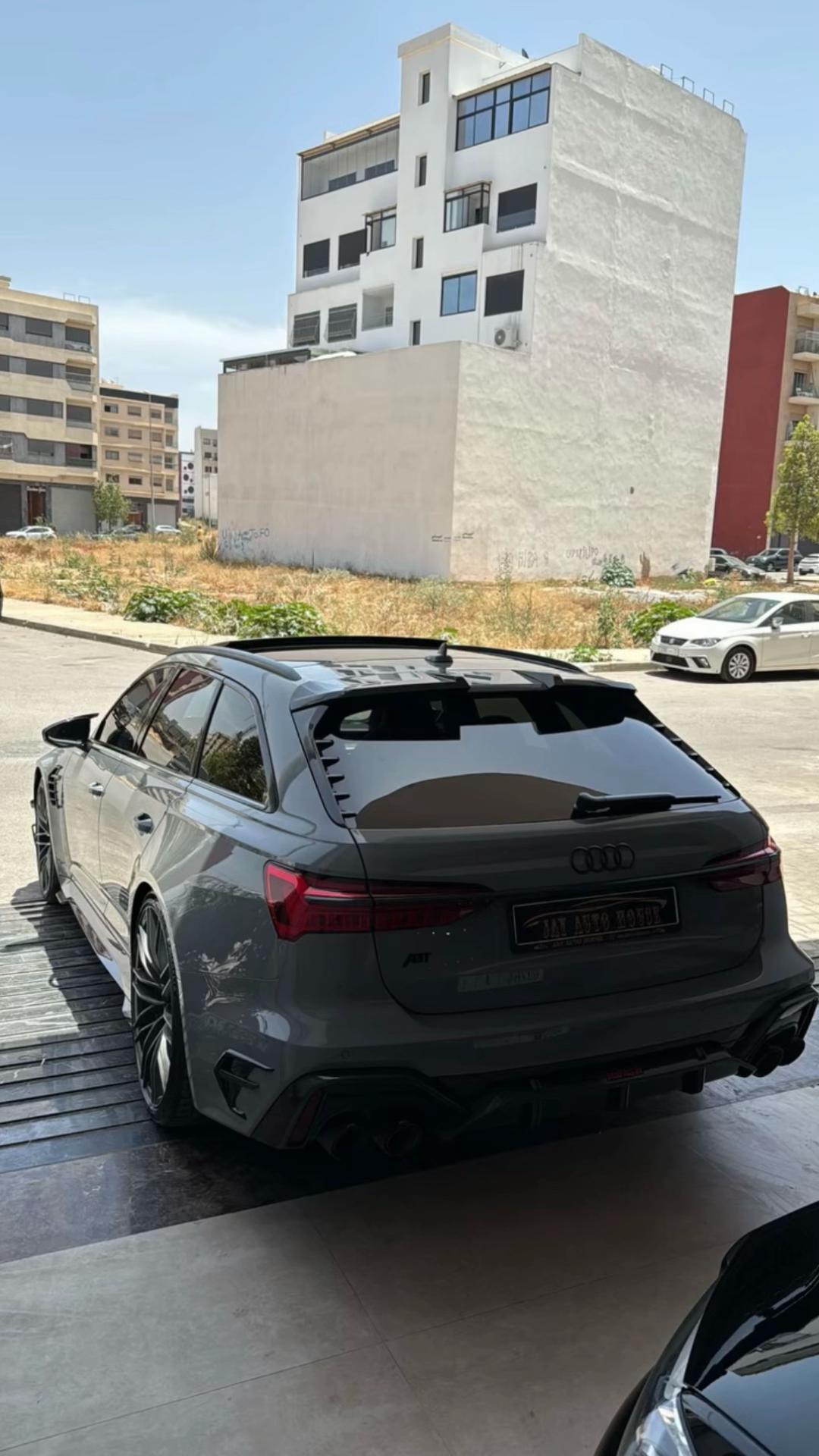 @Voiture De Luxe