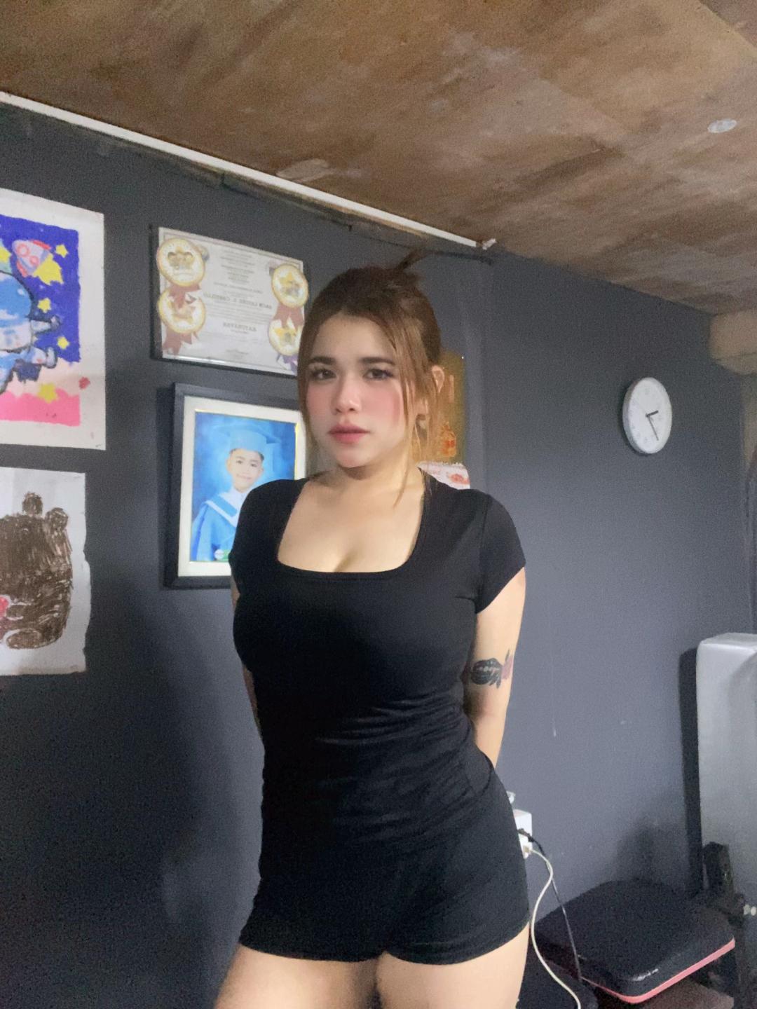 @HerNameIsYassyyy