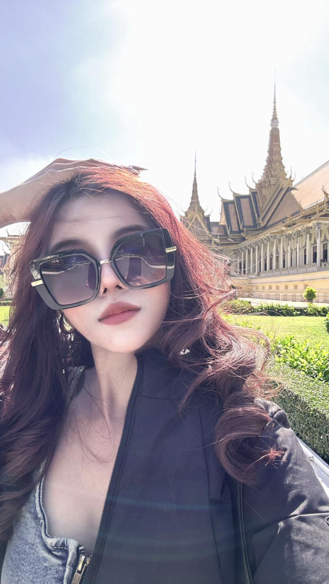 @815 August๐ฐ๐ญ๐จ๐ณ