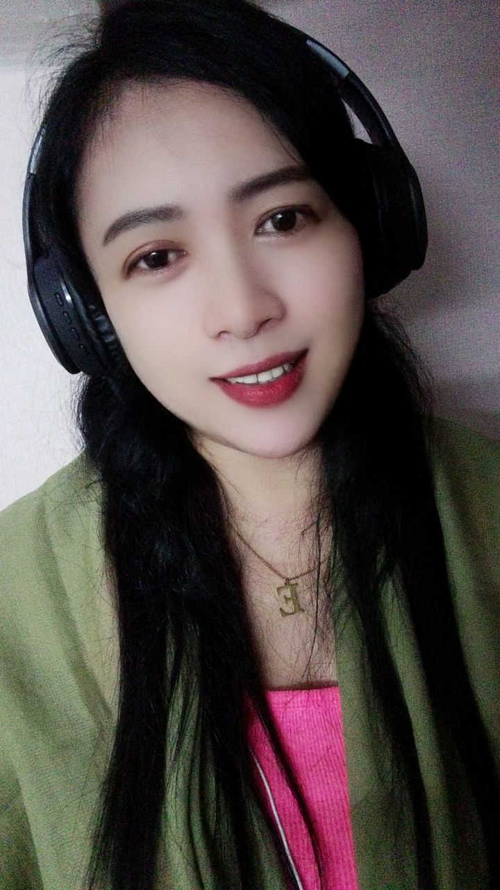 @Ling Ling🇲🇨🇭🇰