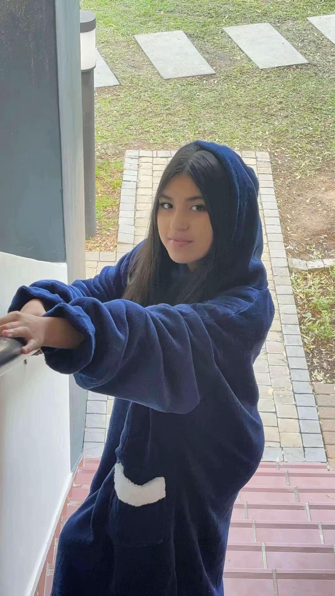 @🦅