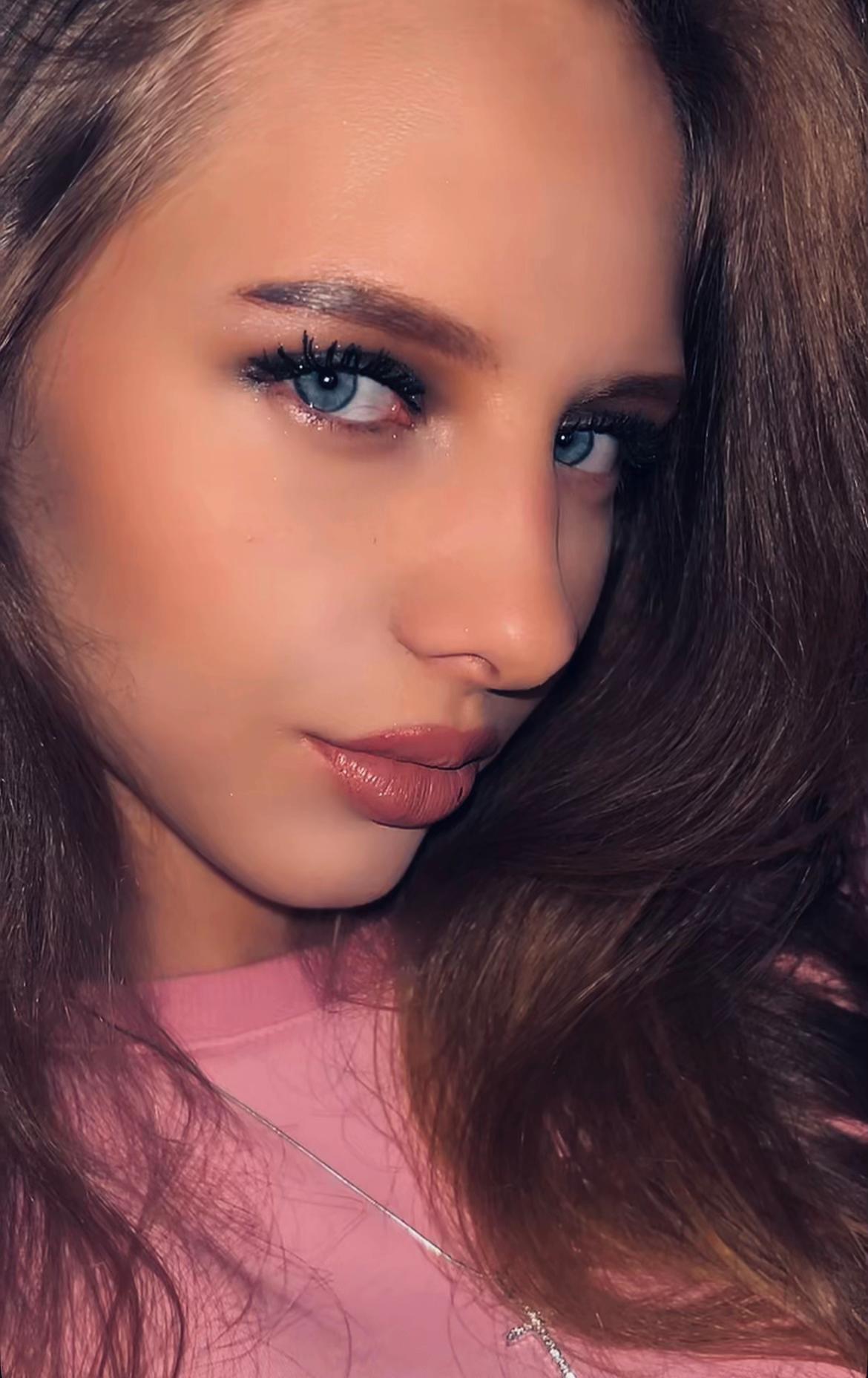 @алиса