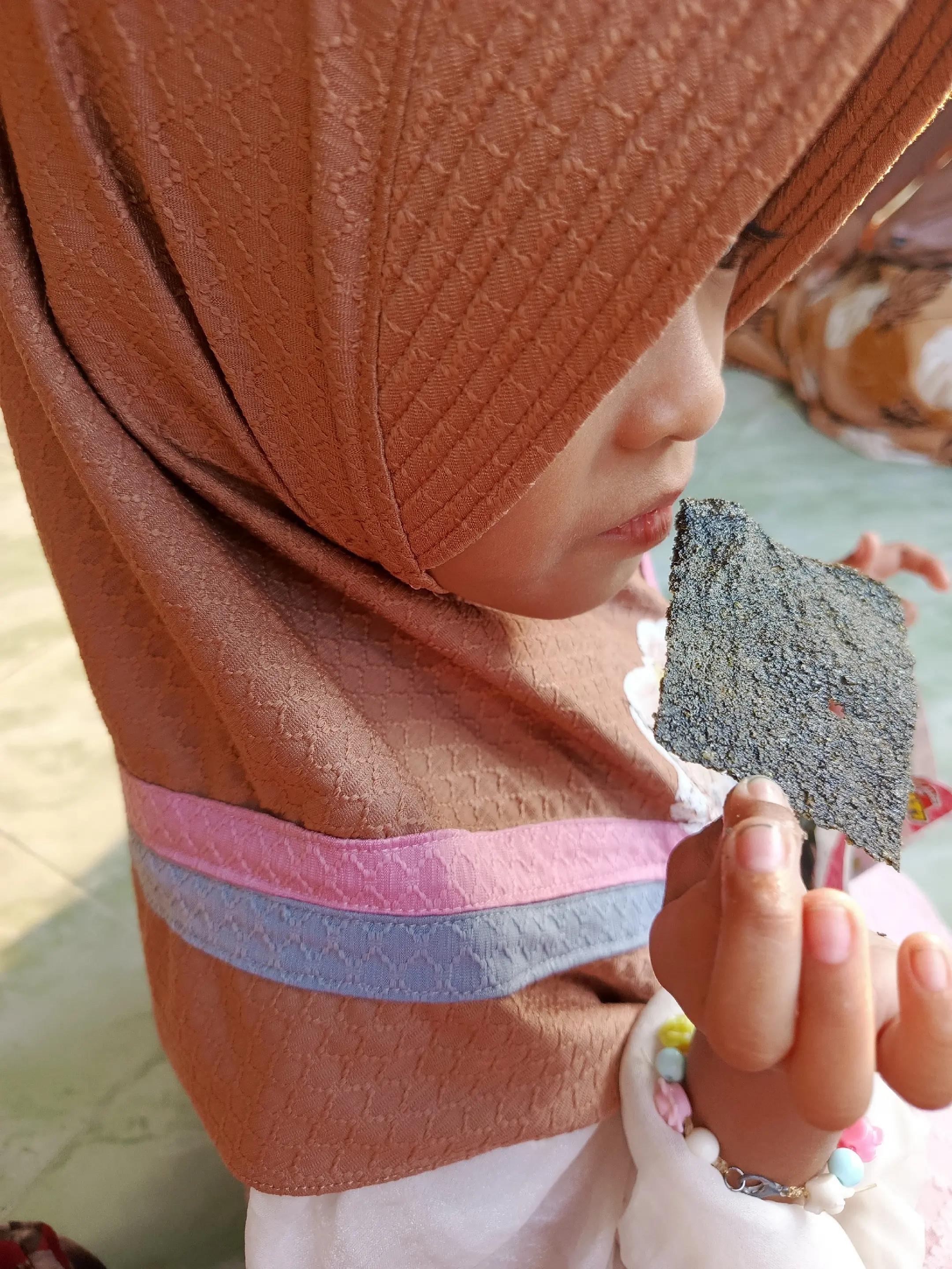 @Eilly Khanza Haura Nisrina
