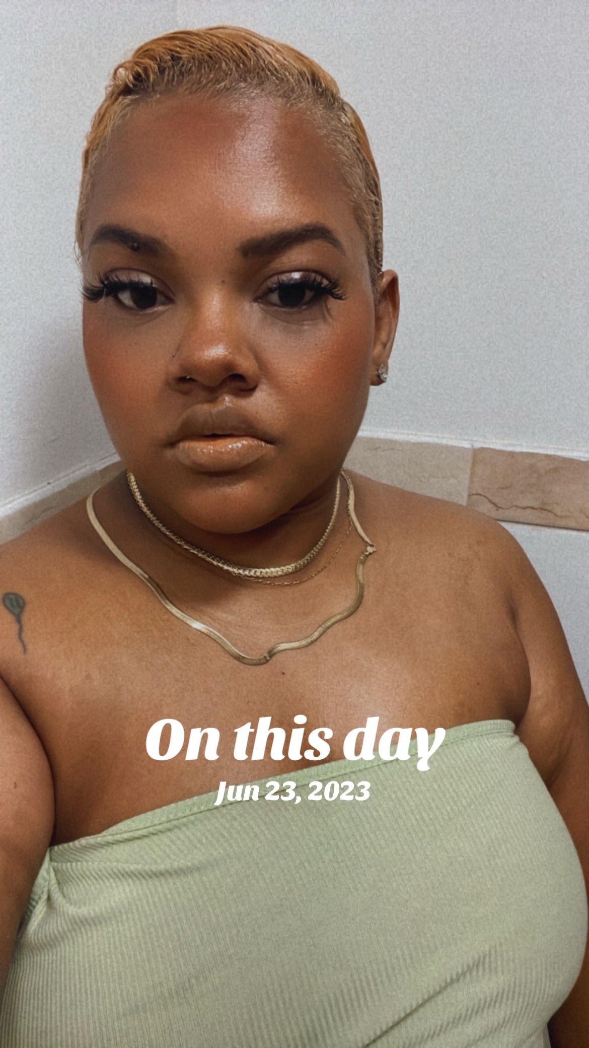 @lilieshaworld