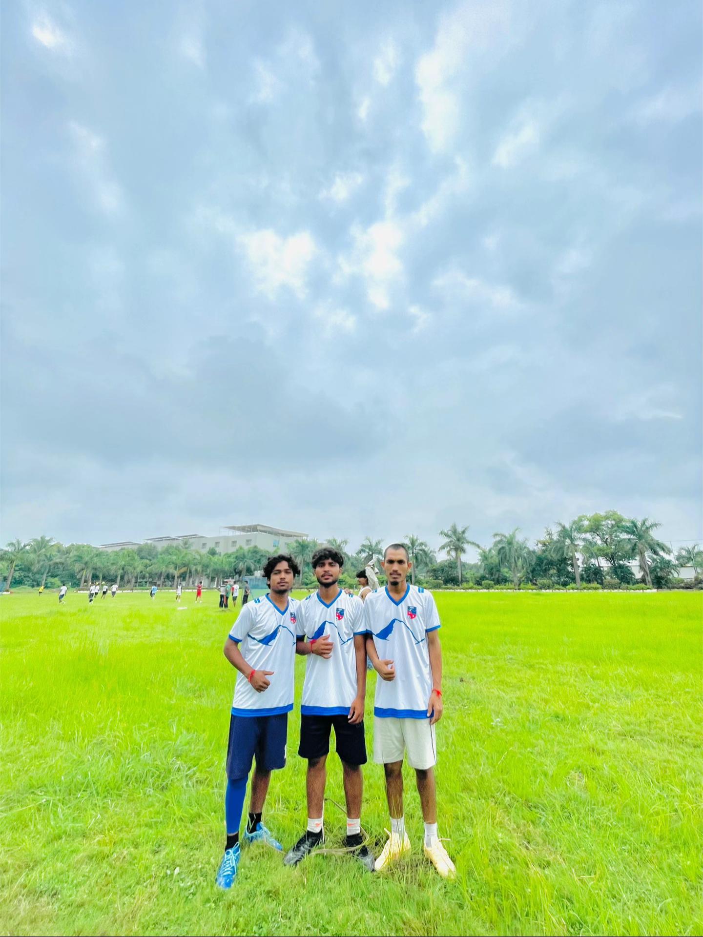 @B.B 10 🩸