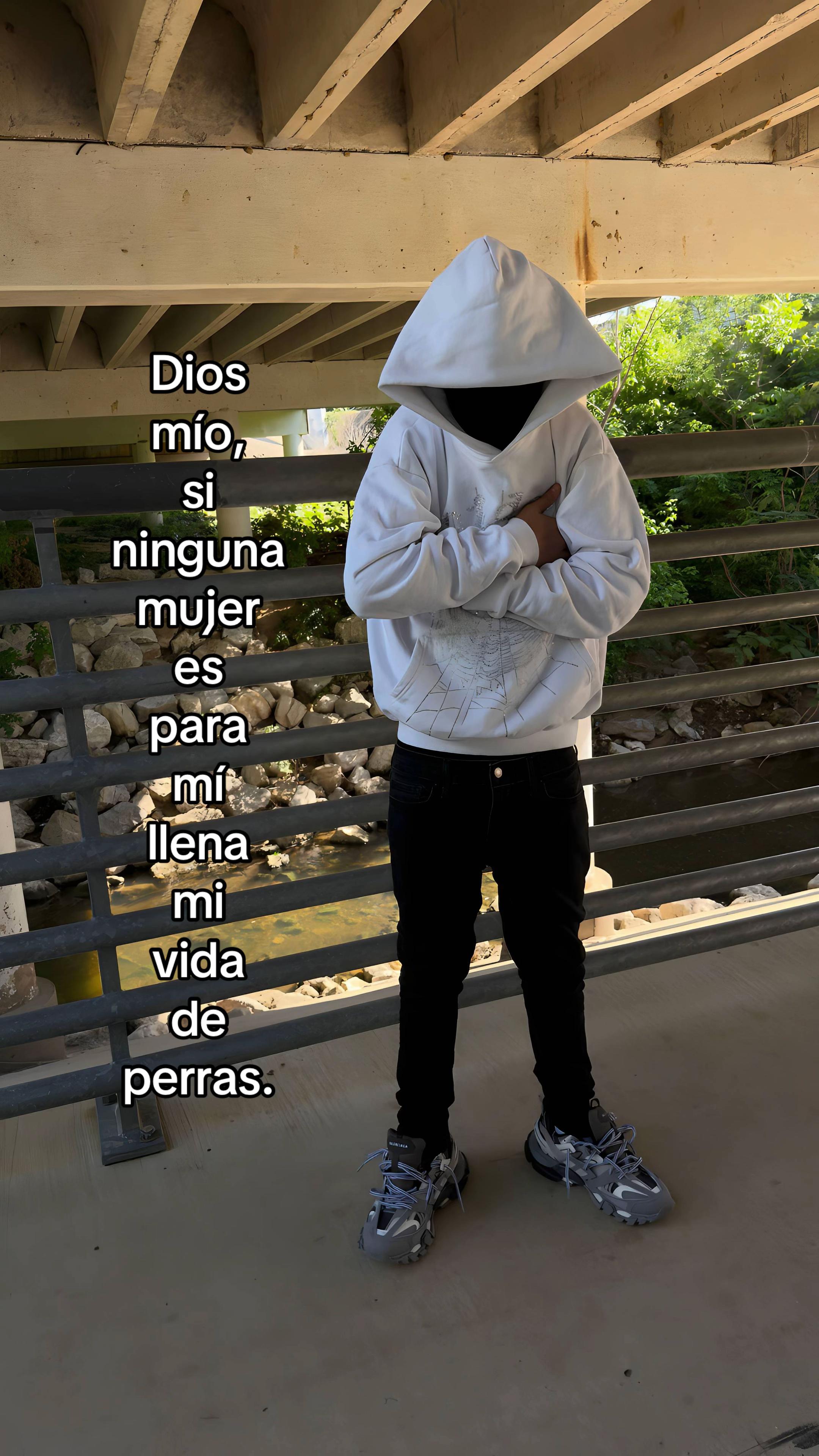 @𝓯𝓮𝓻𝓻