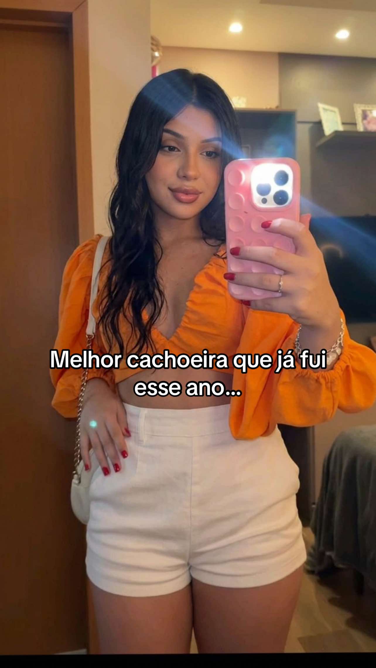 @Laura🦋