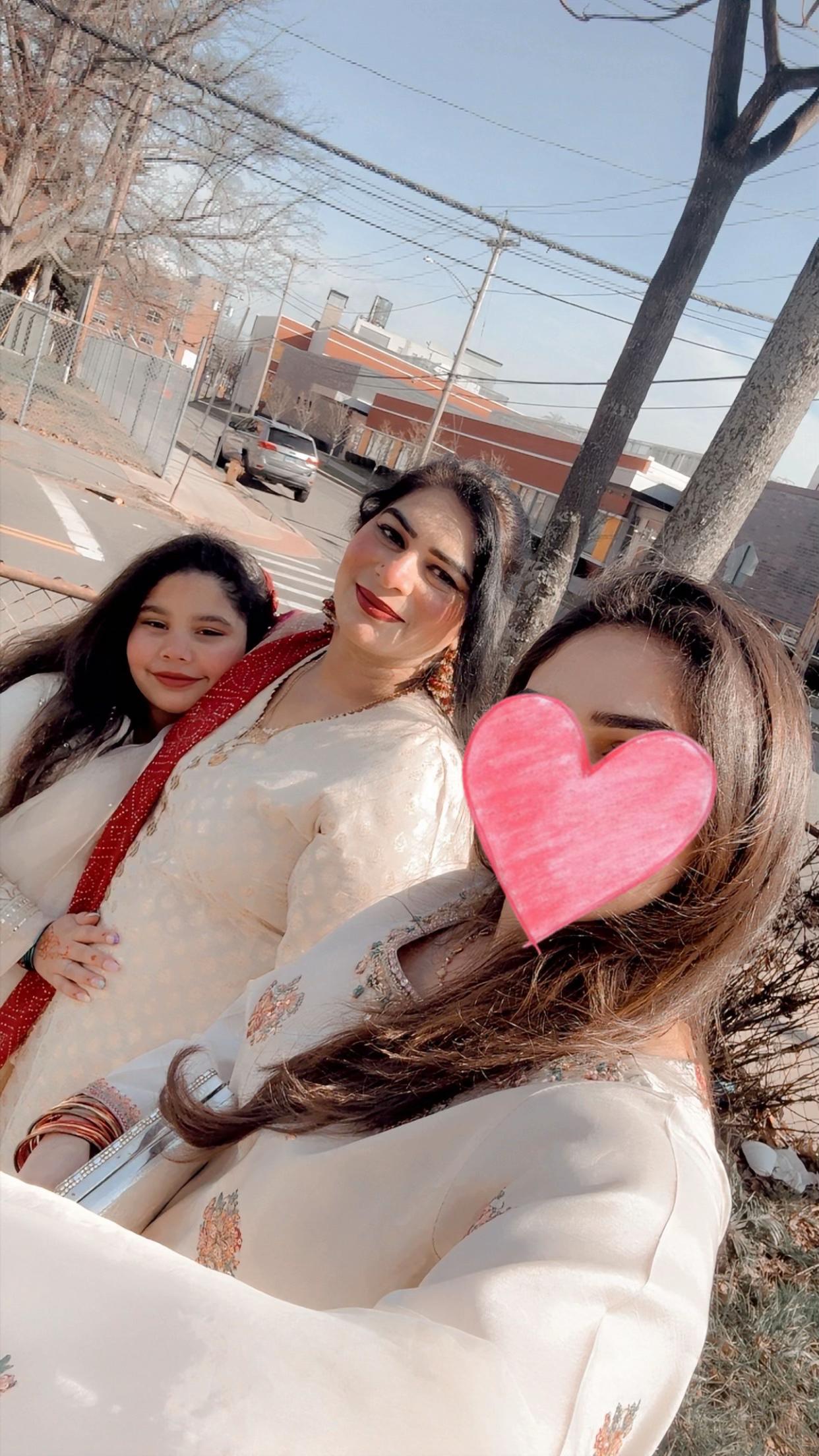 @Benish manzoor💕