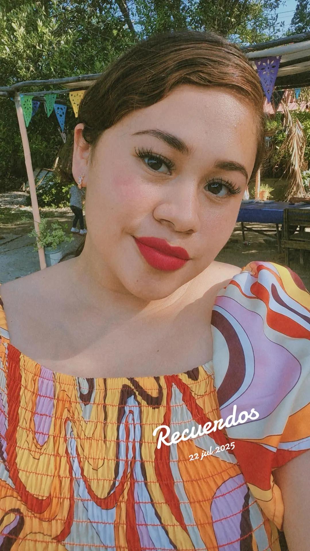 @Angie Maga&ntilde;a