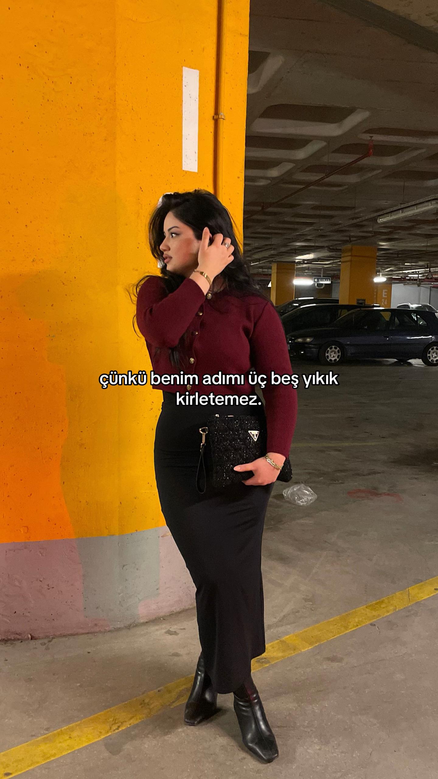 @ℳℰℒℐ̇𝒦ℰ