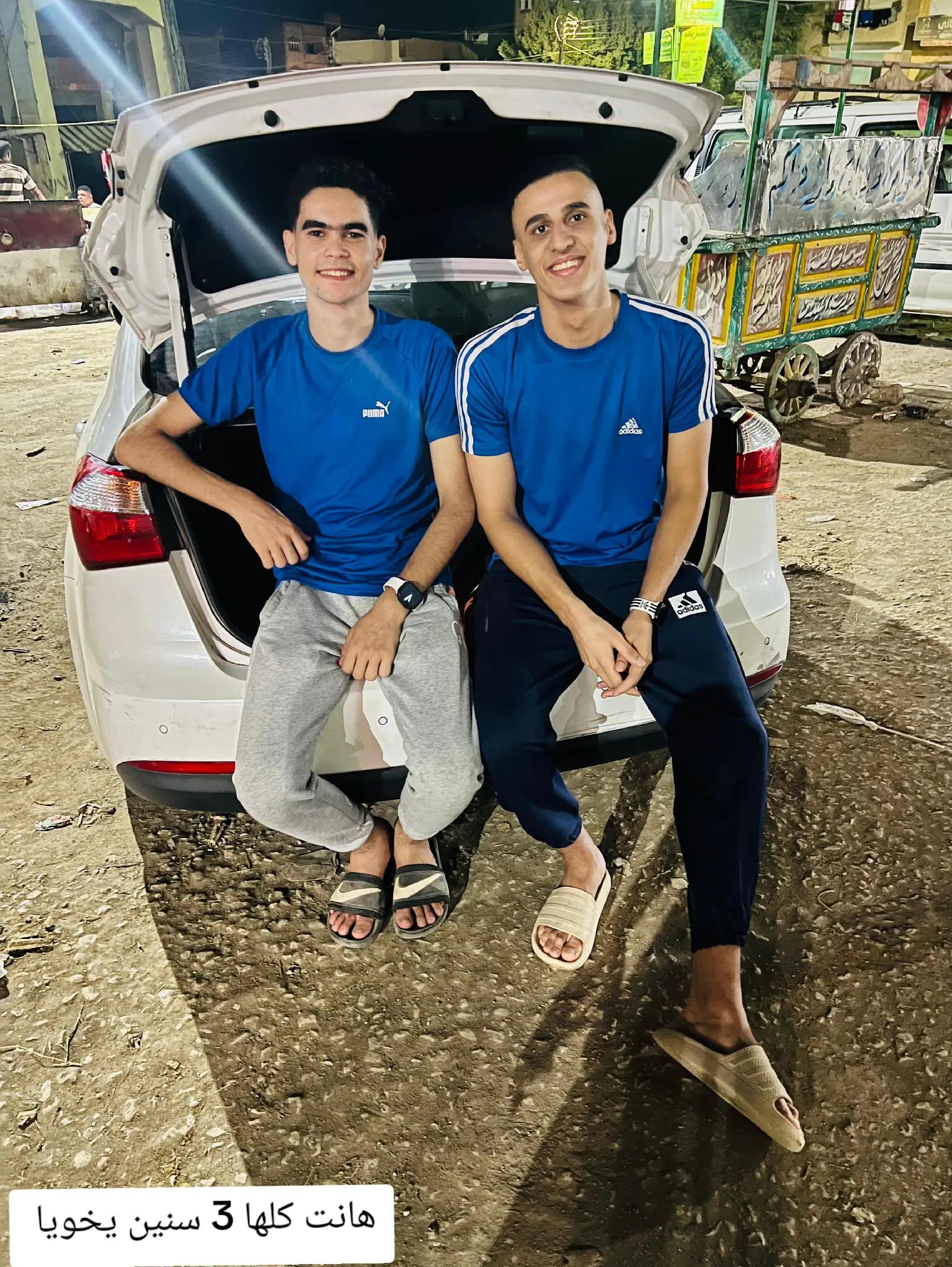@(مٍـــــيـــــدو)🫅☝🏻