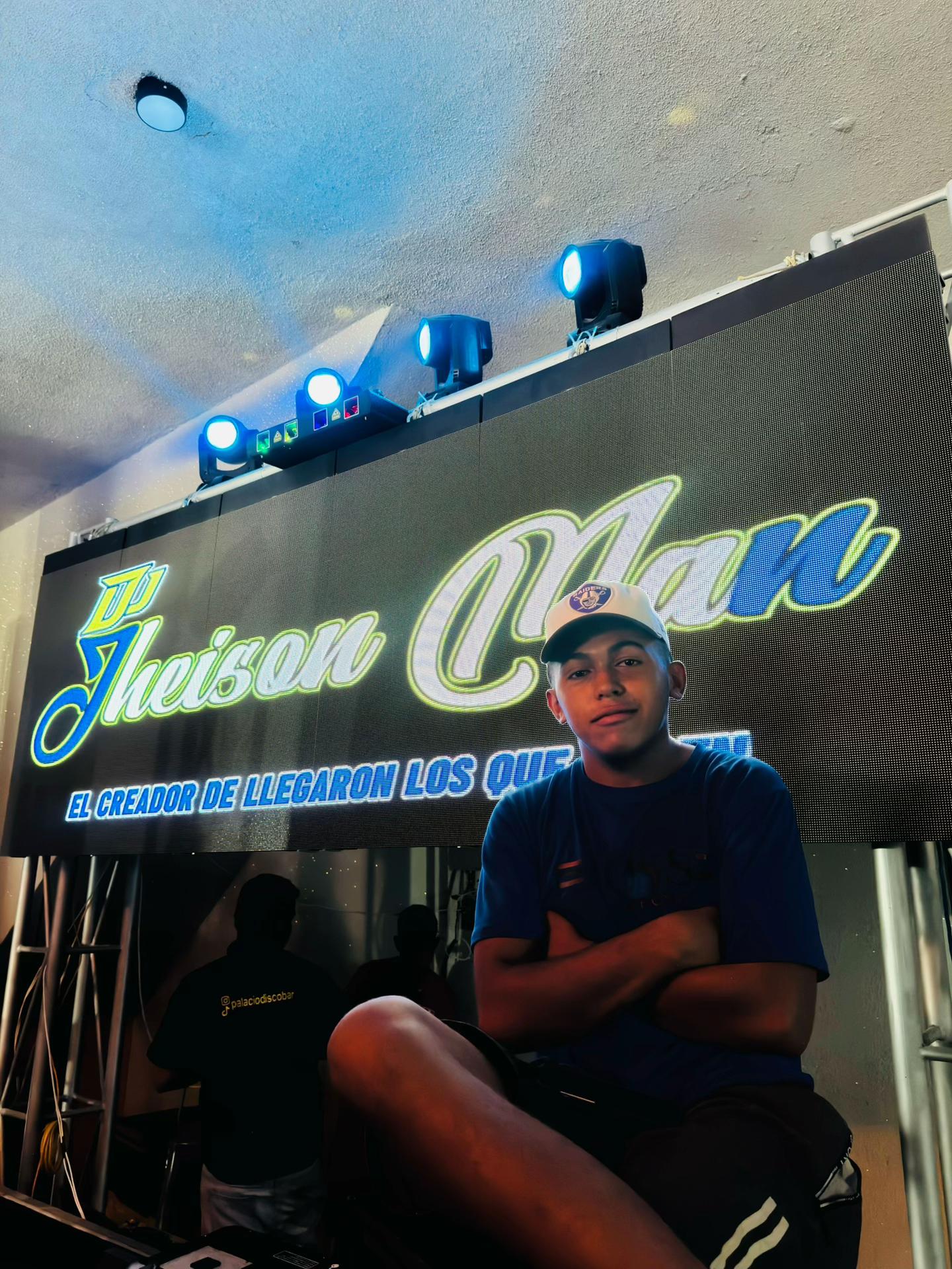 @JHEISON MAN