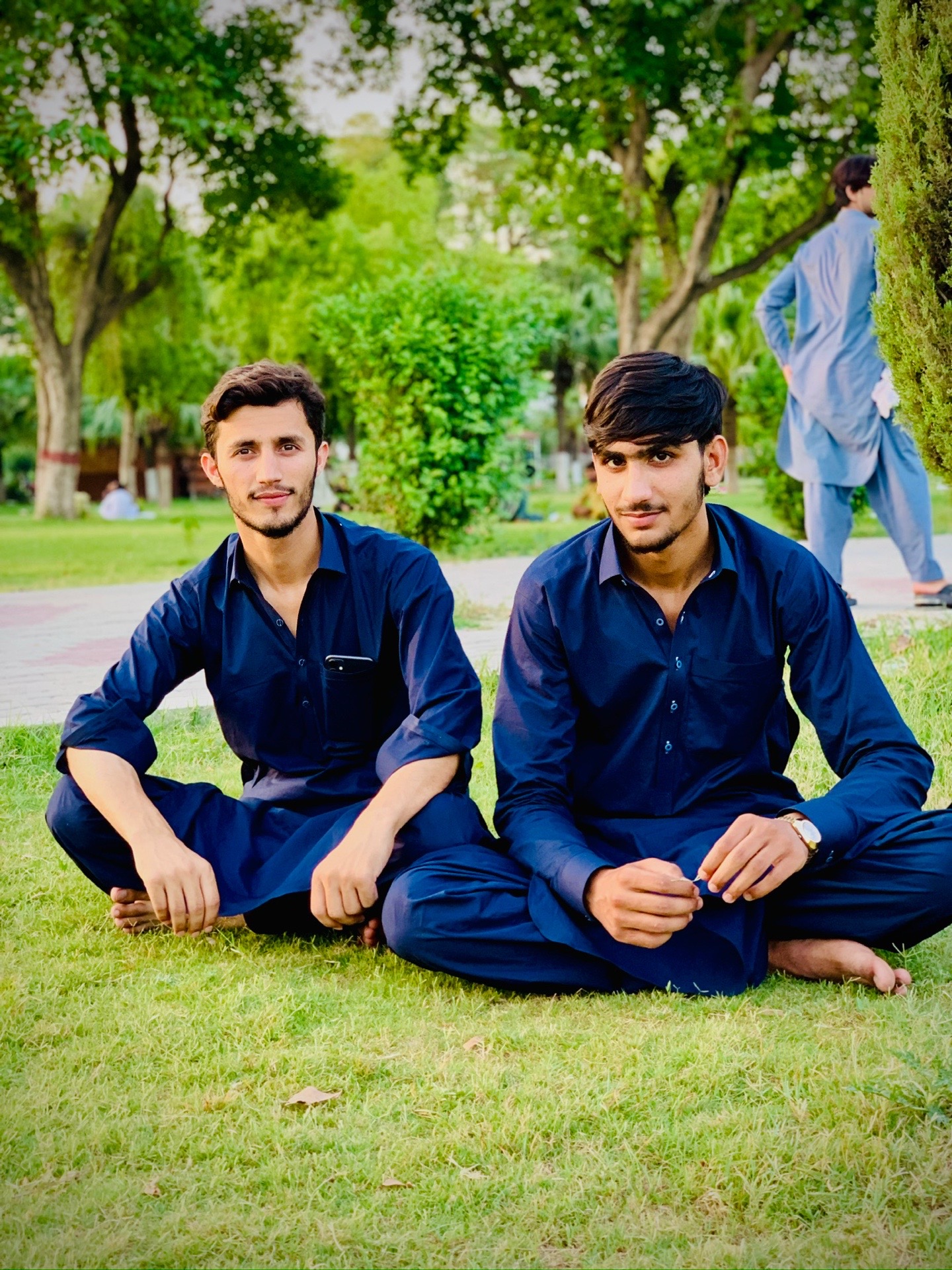 @SHAH G 1996💯🦅