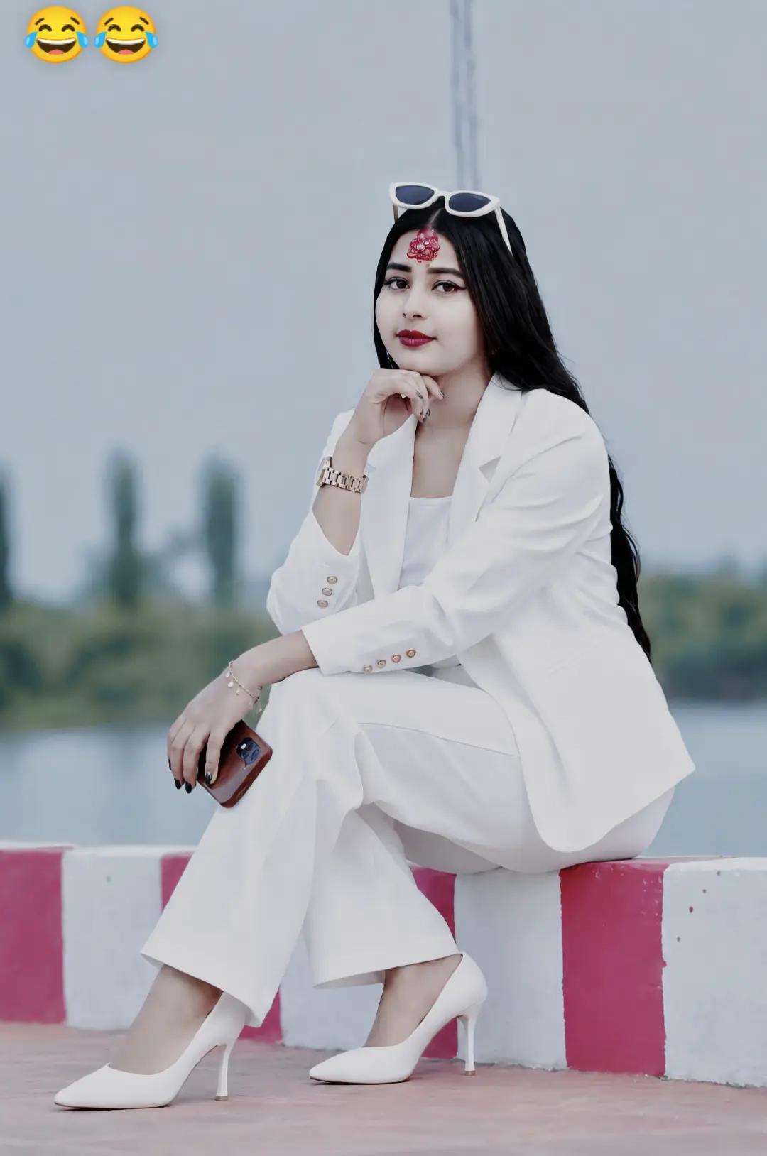 @🫰 Masoom girl😘👑