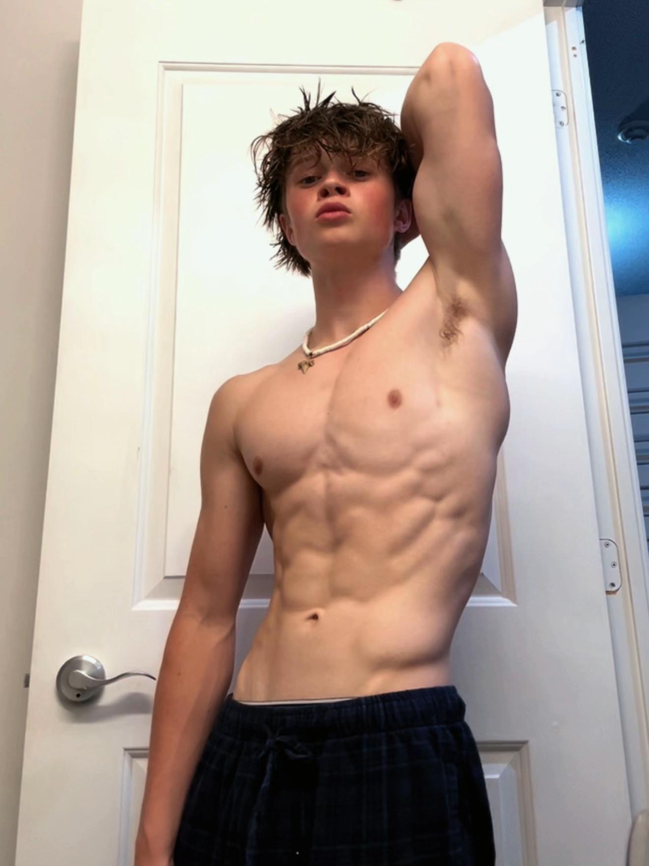 @Tommy_lifts10