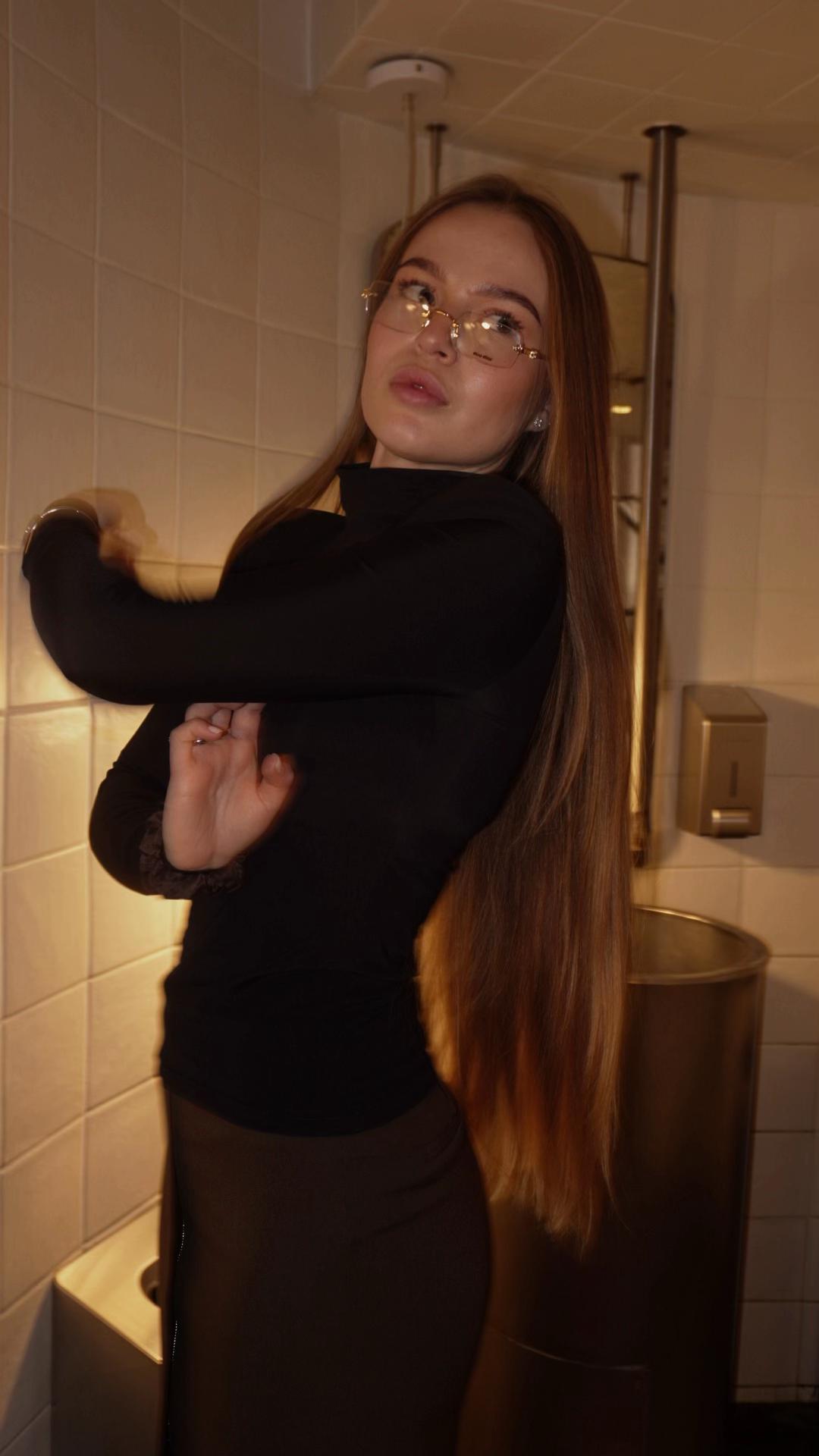 @Eleonora