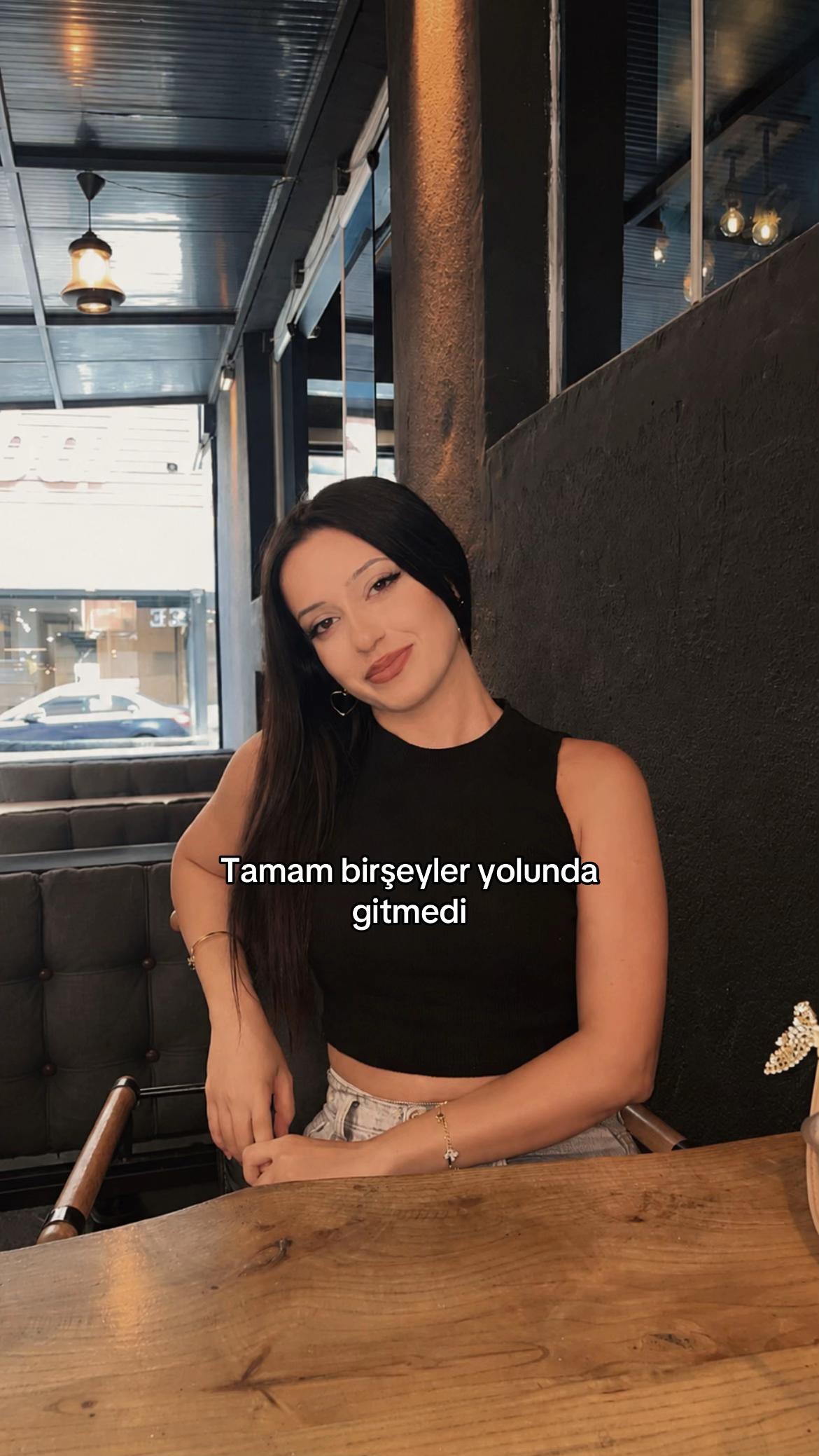 @S.B😜