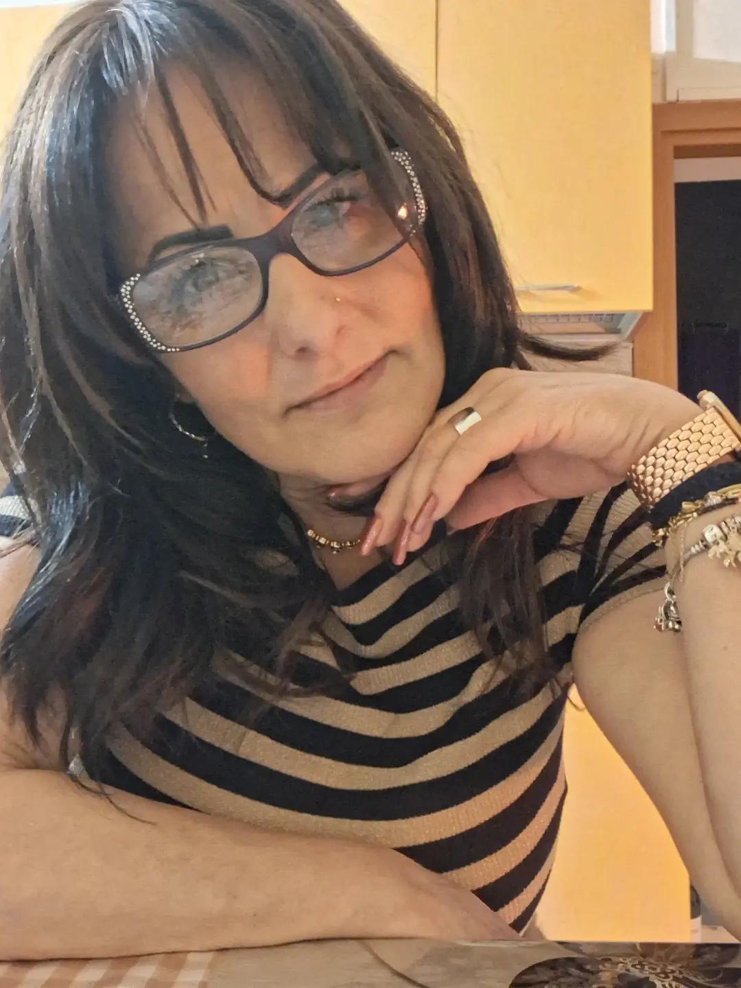 @claudiaflorian63