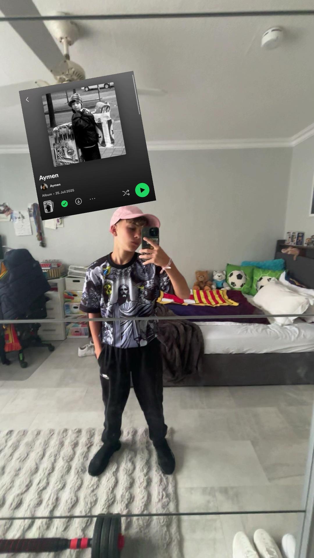 @J O E Y