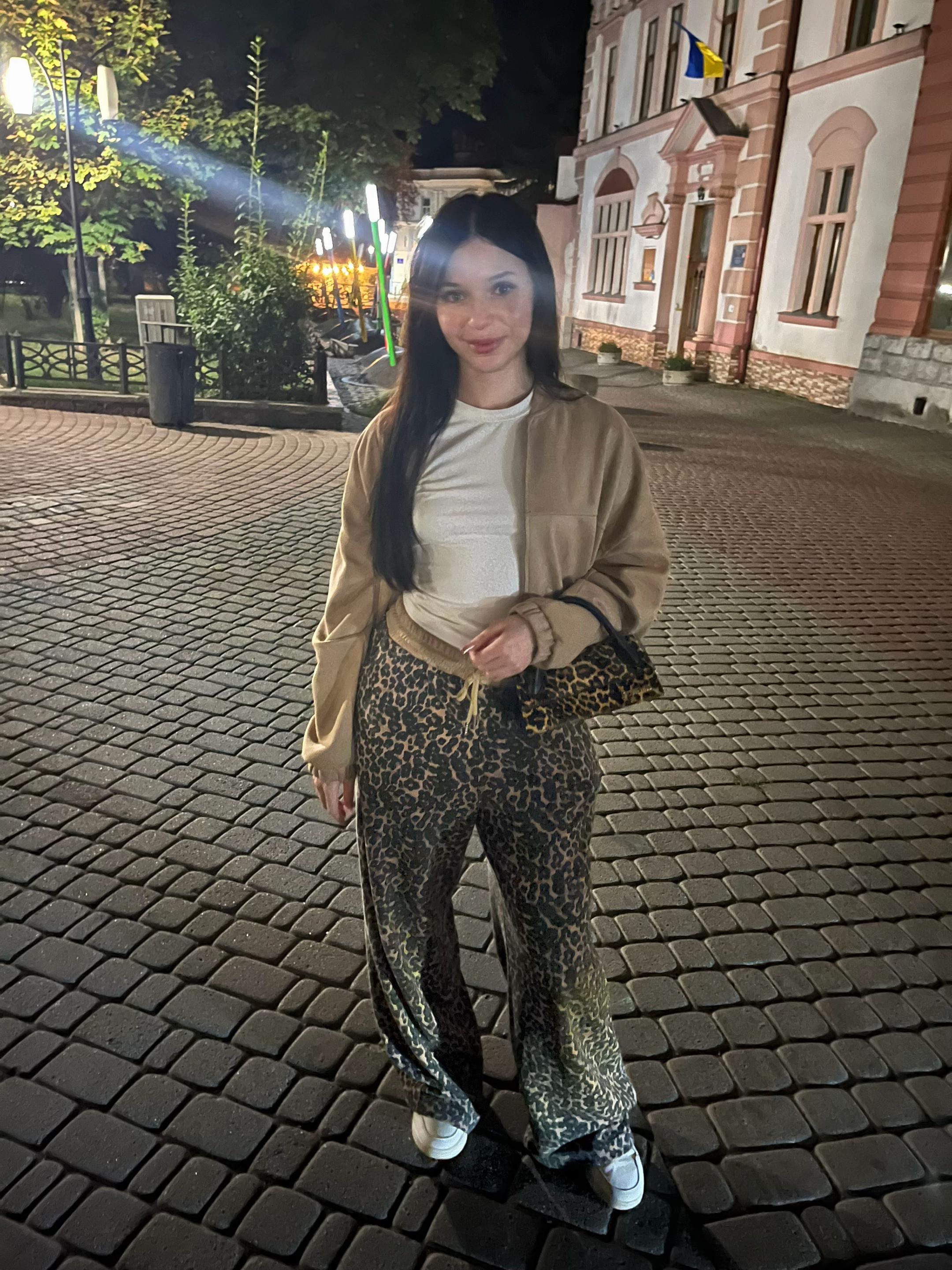 @Софія