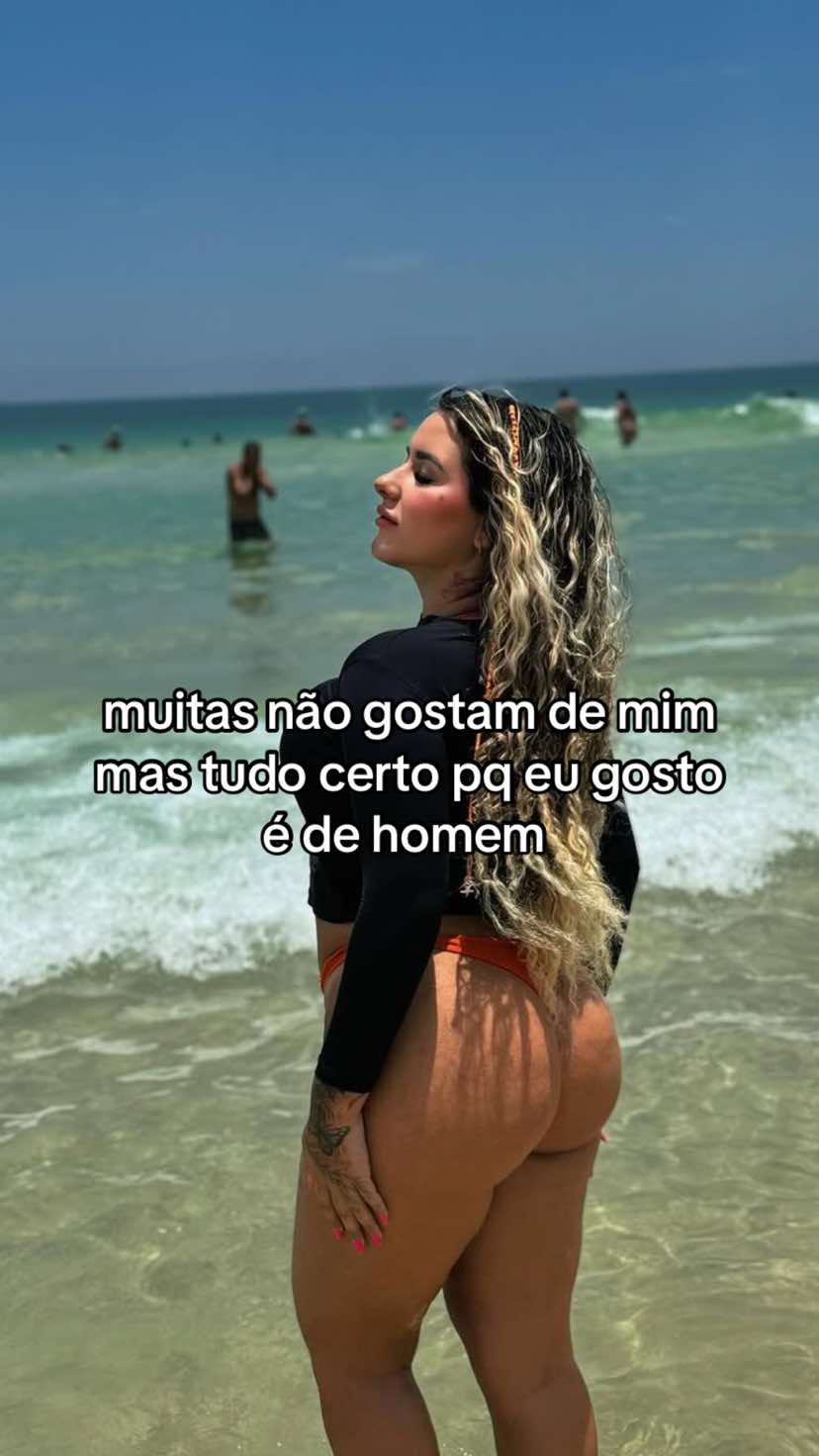 @Lara Emanuelle