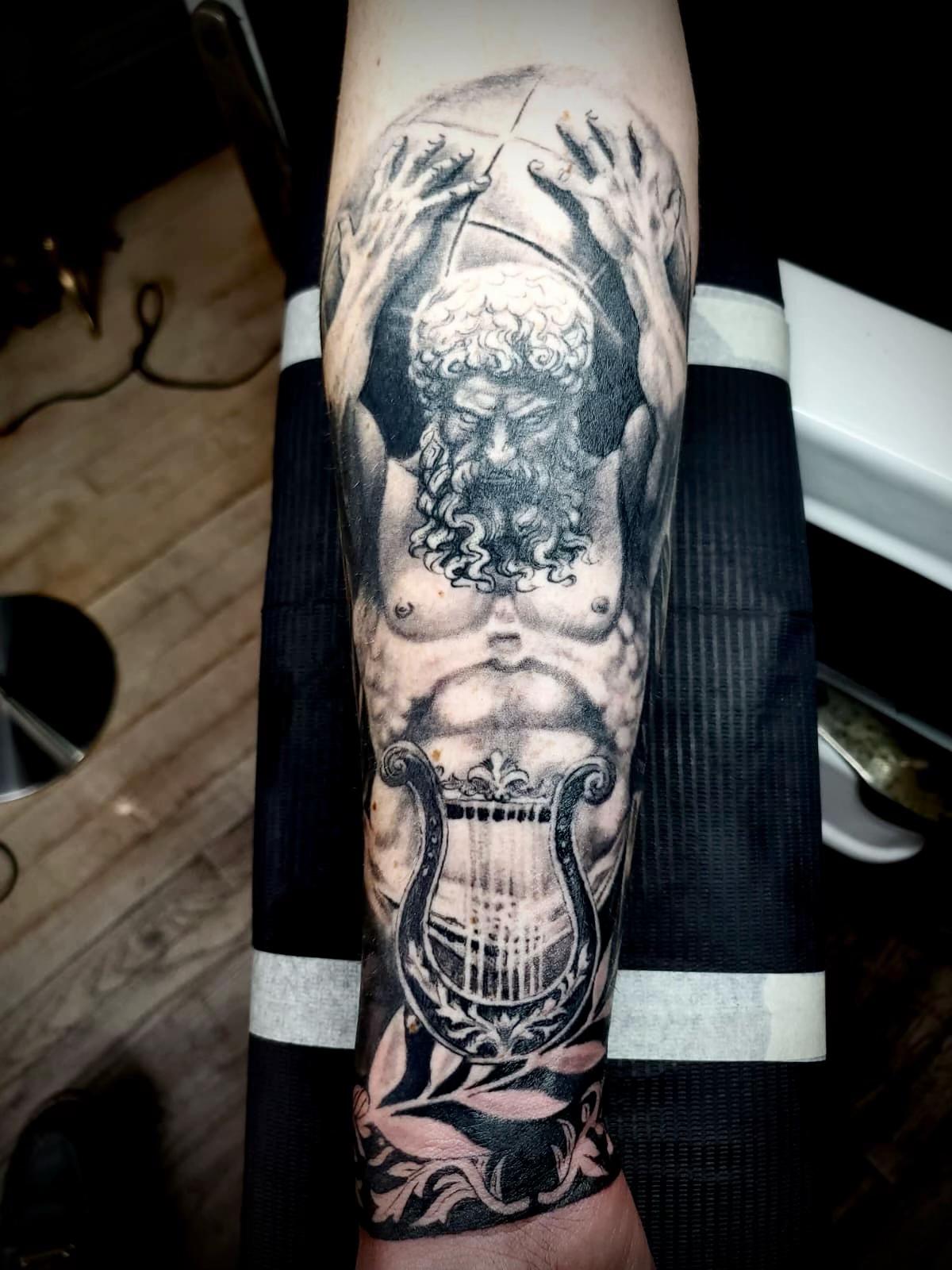 @The Queens Ink Tattoo Shop