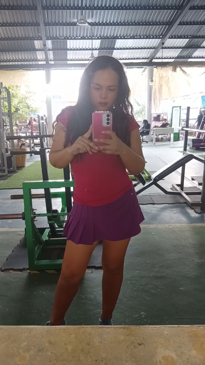@Leslie Stefania ✨