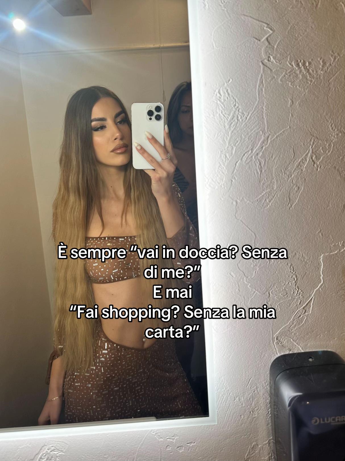 @jesuisaaas