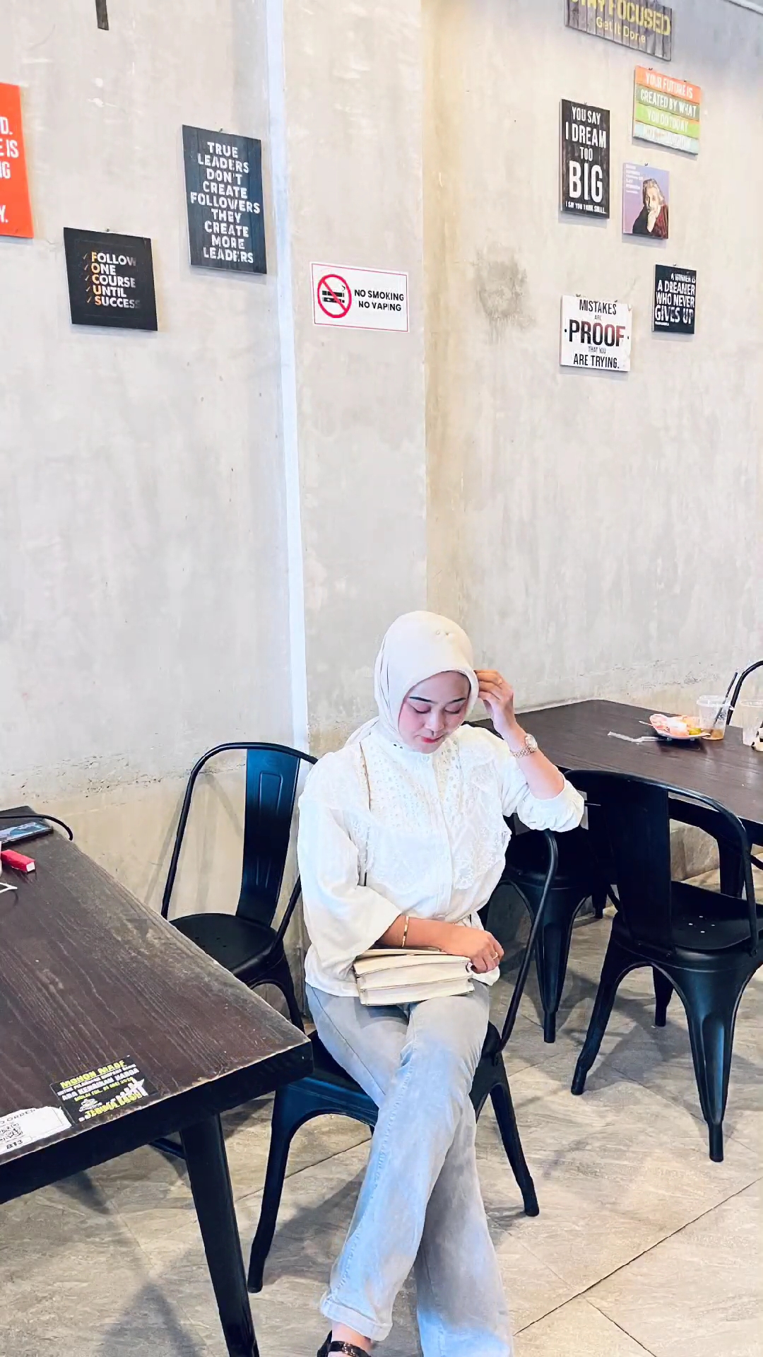 @RikaFebryanti