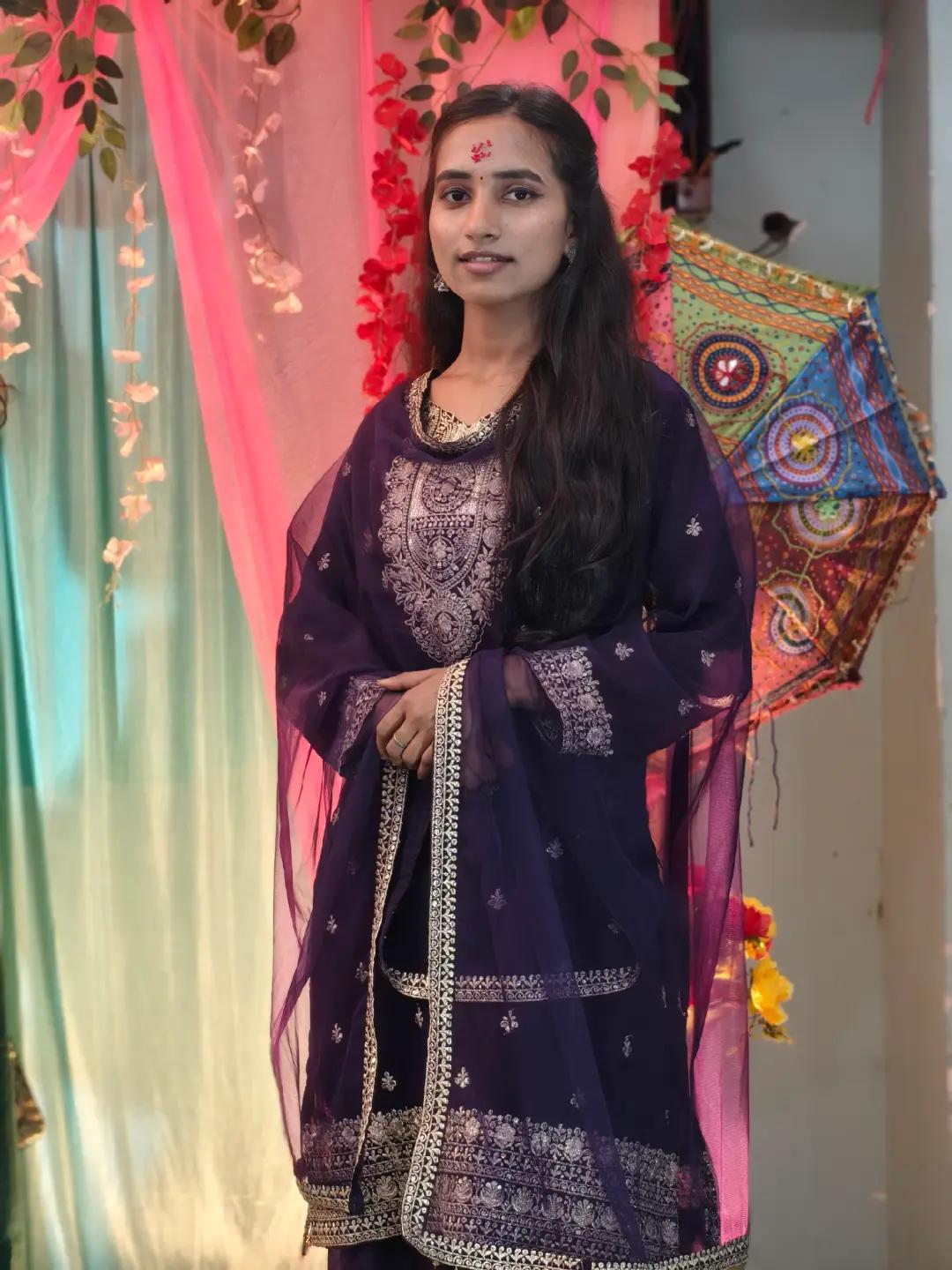 @Sipu Divya