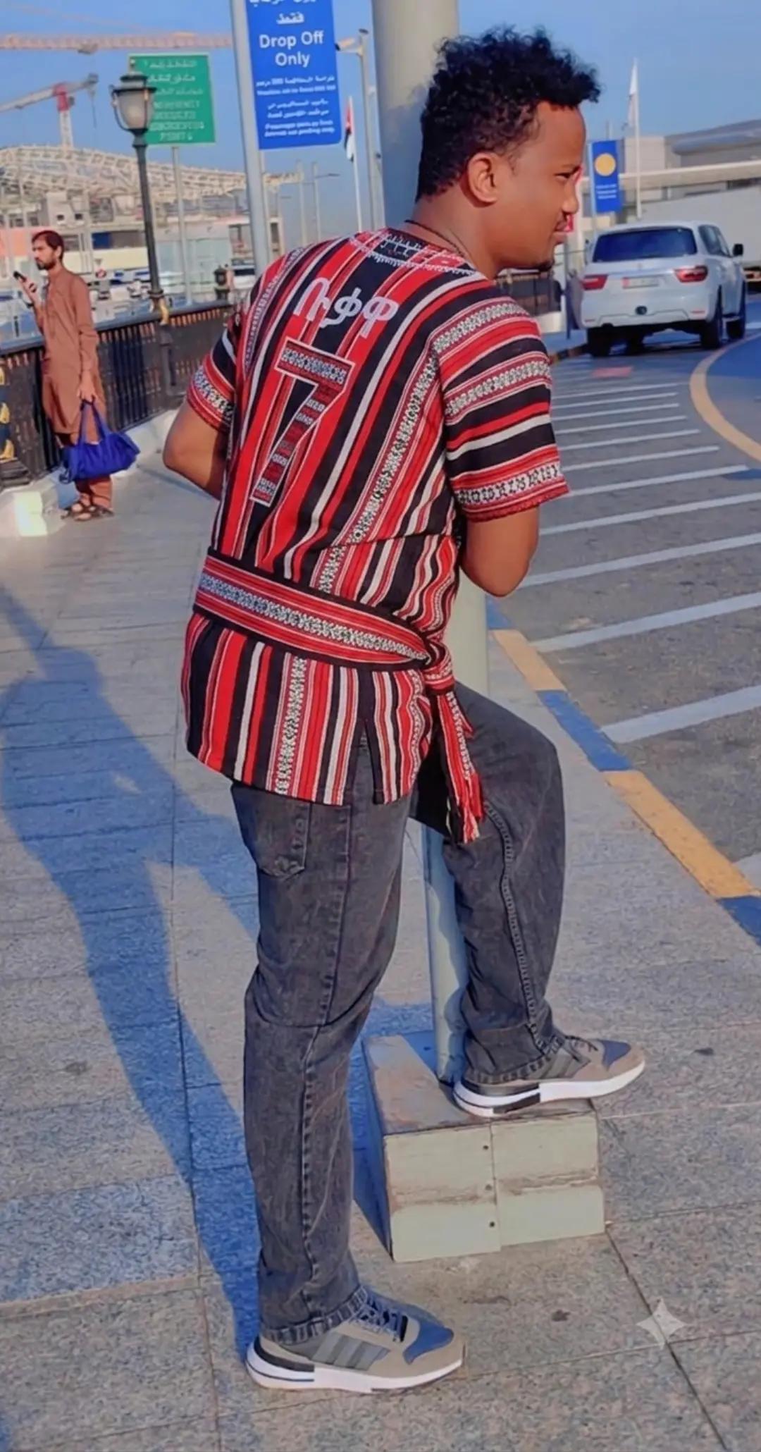 @🖤 ሲያሚሺ 🩶