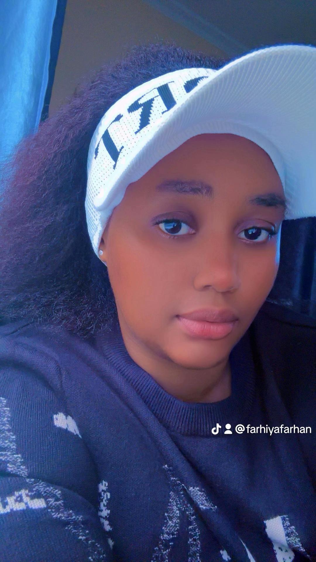 @Farman_de_cute😊