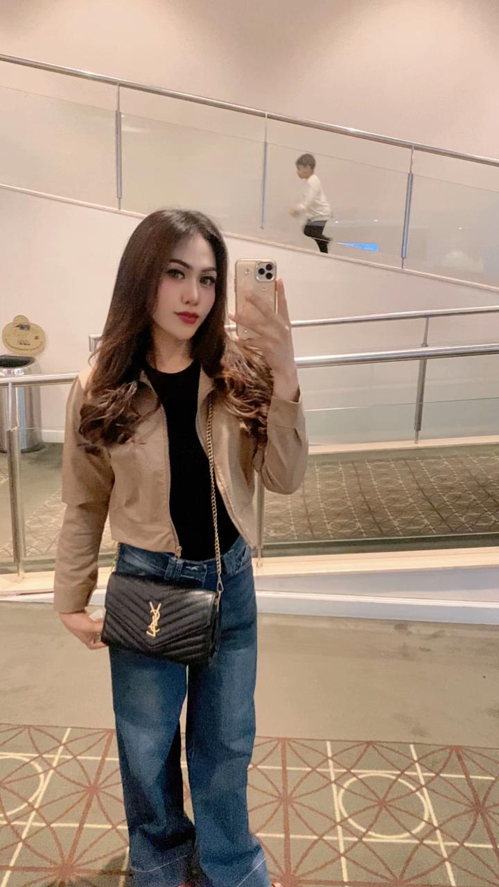 @Sabrina