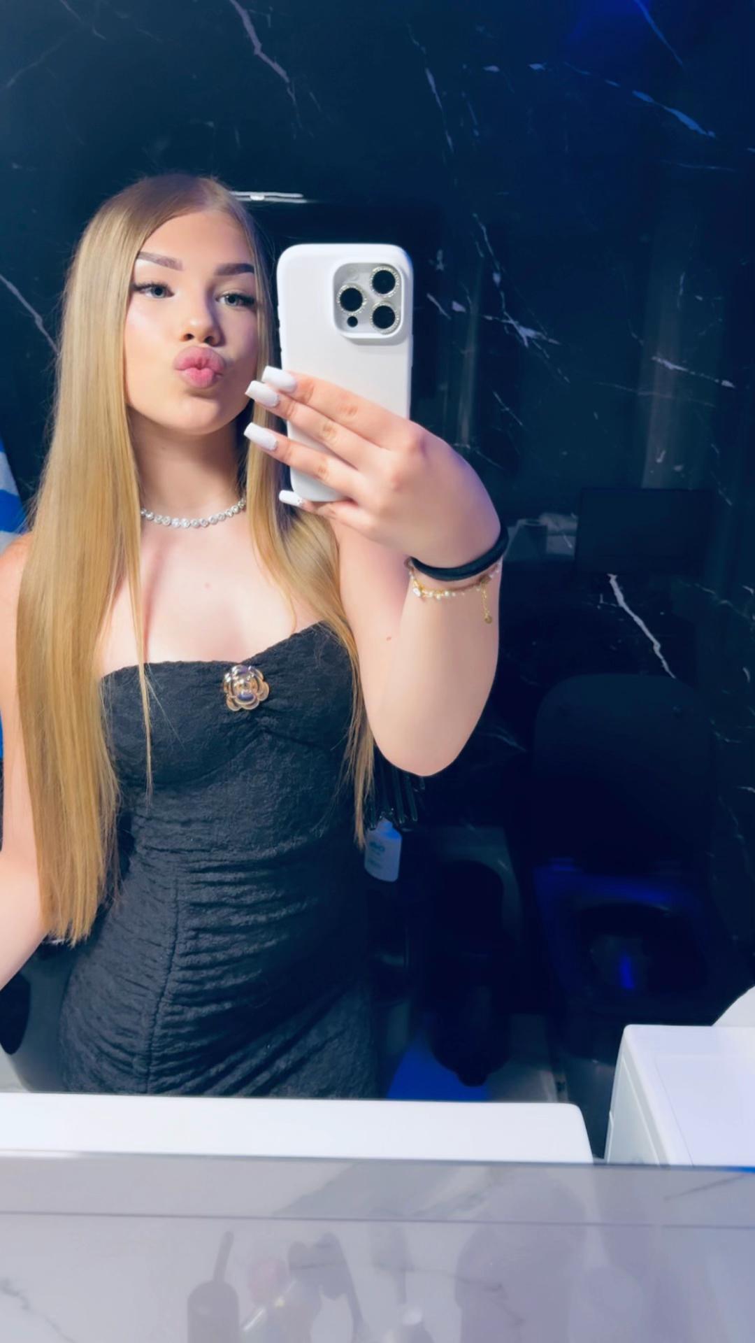 @adeleneagx.0
