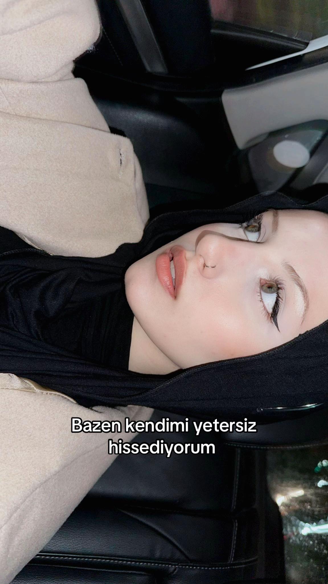 @Nesli