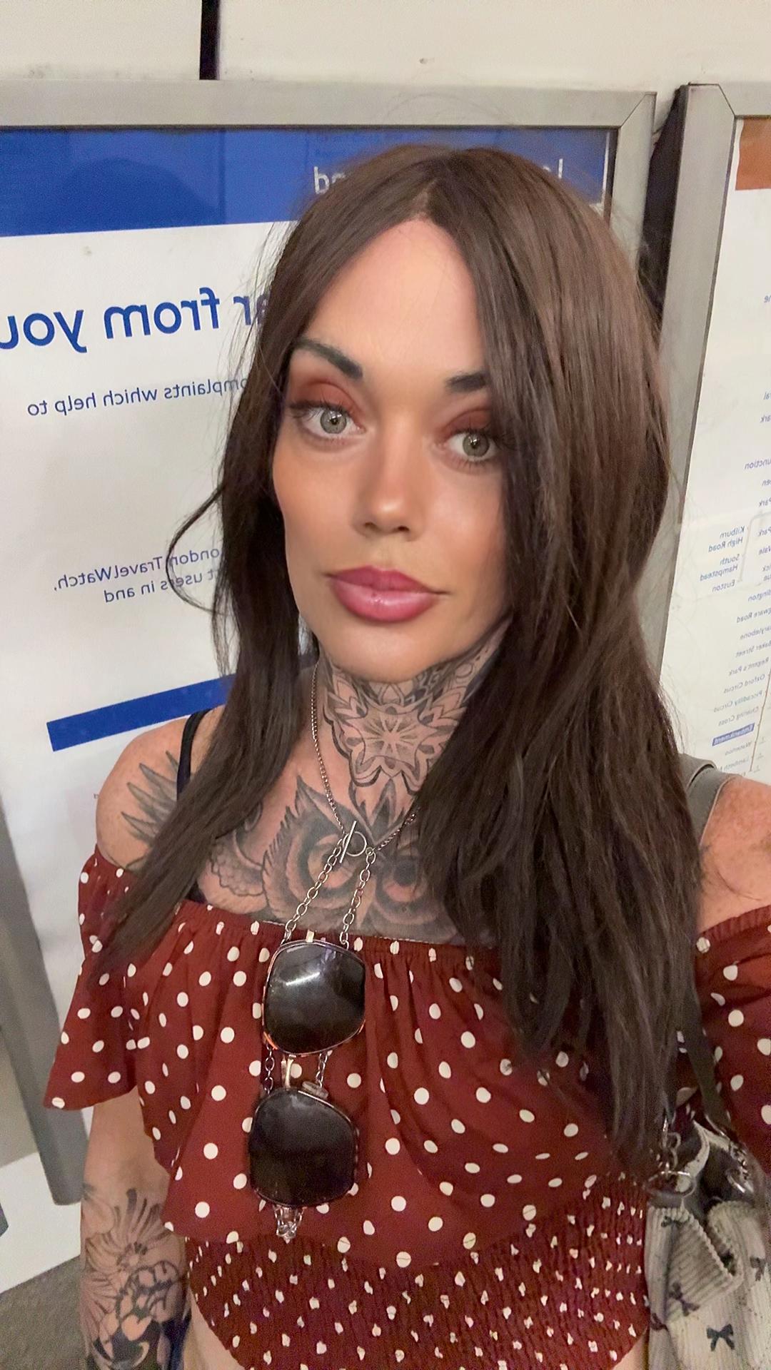@ellie carless🏳️⚧️