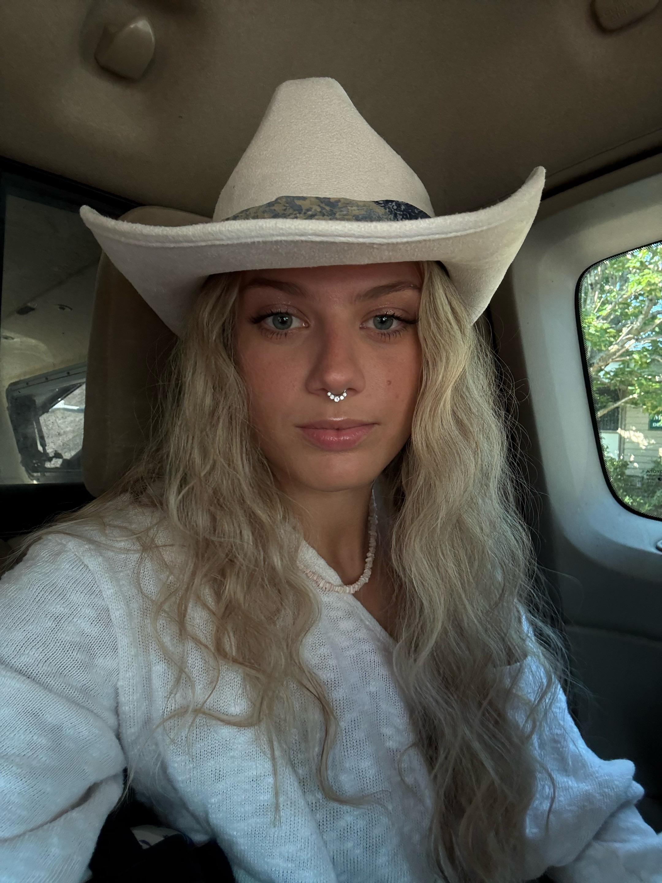 @julia