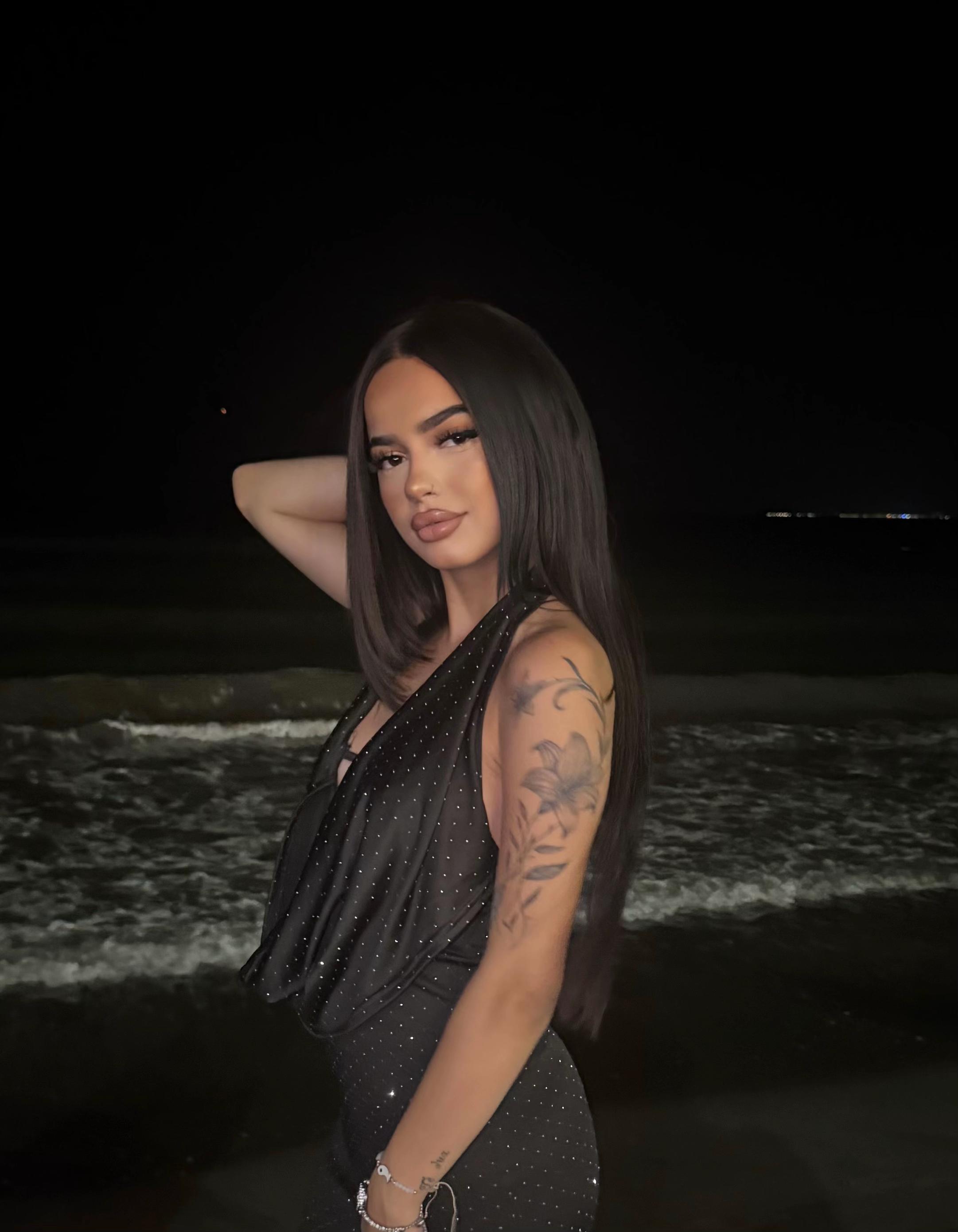 @e🇦🇱