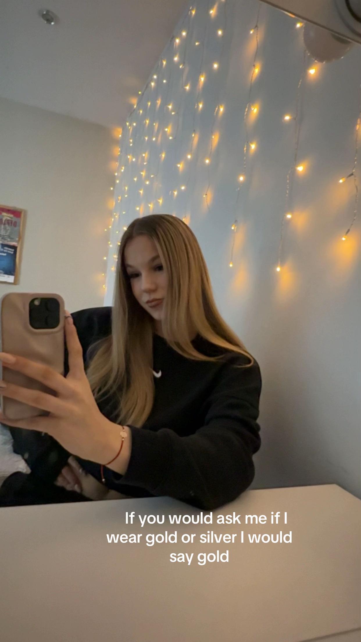 @𝑳
