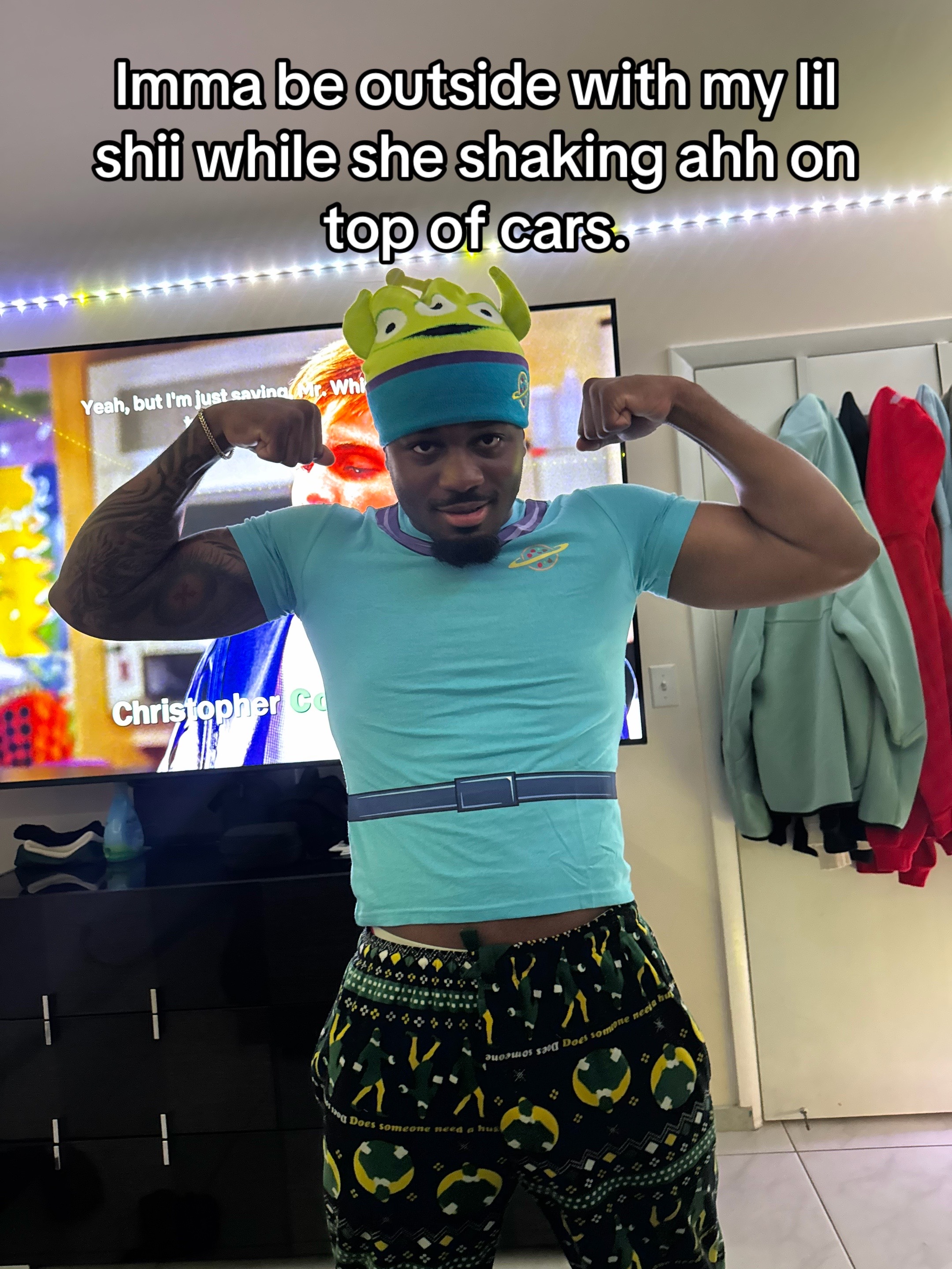 @👾