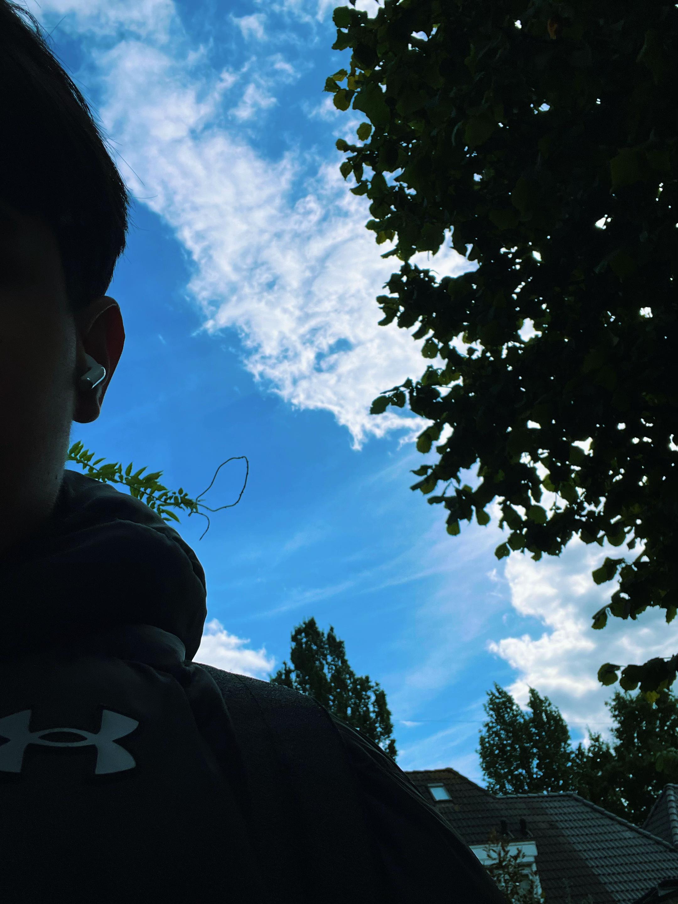 @R ✹