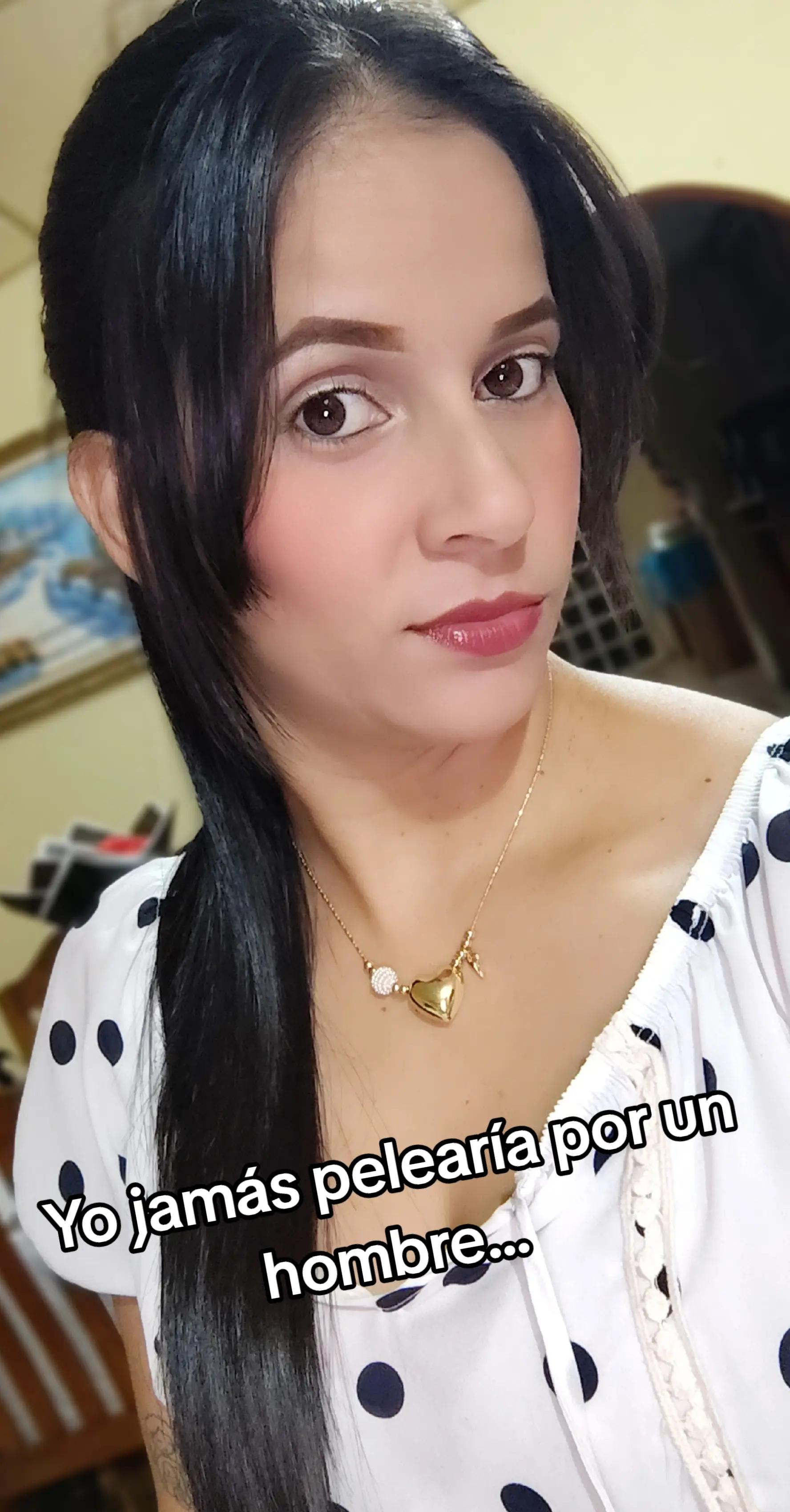 @OrianaFlores 🌷