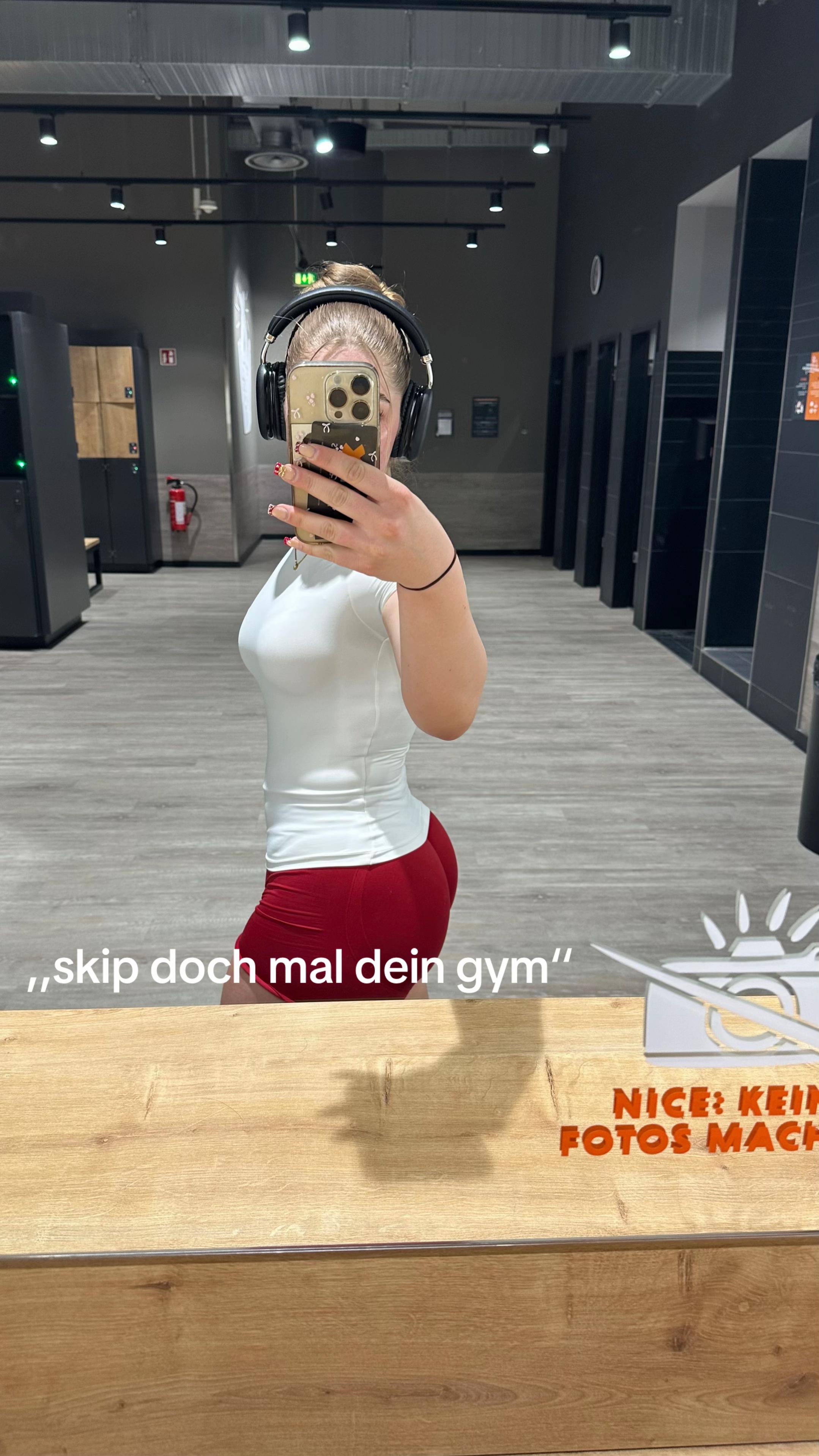 @annika