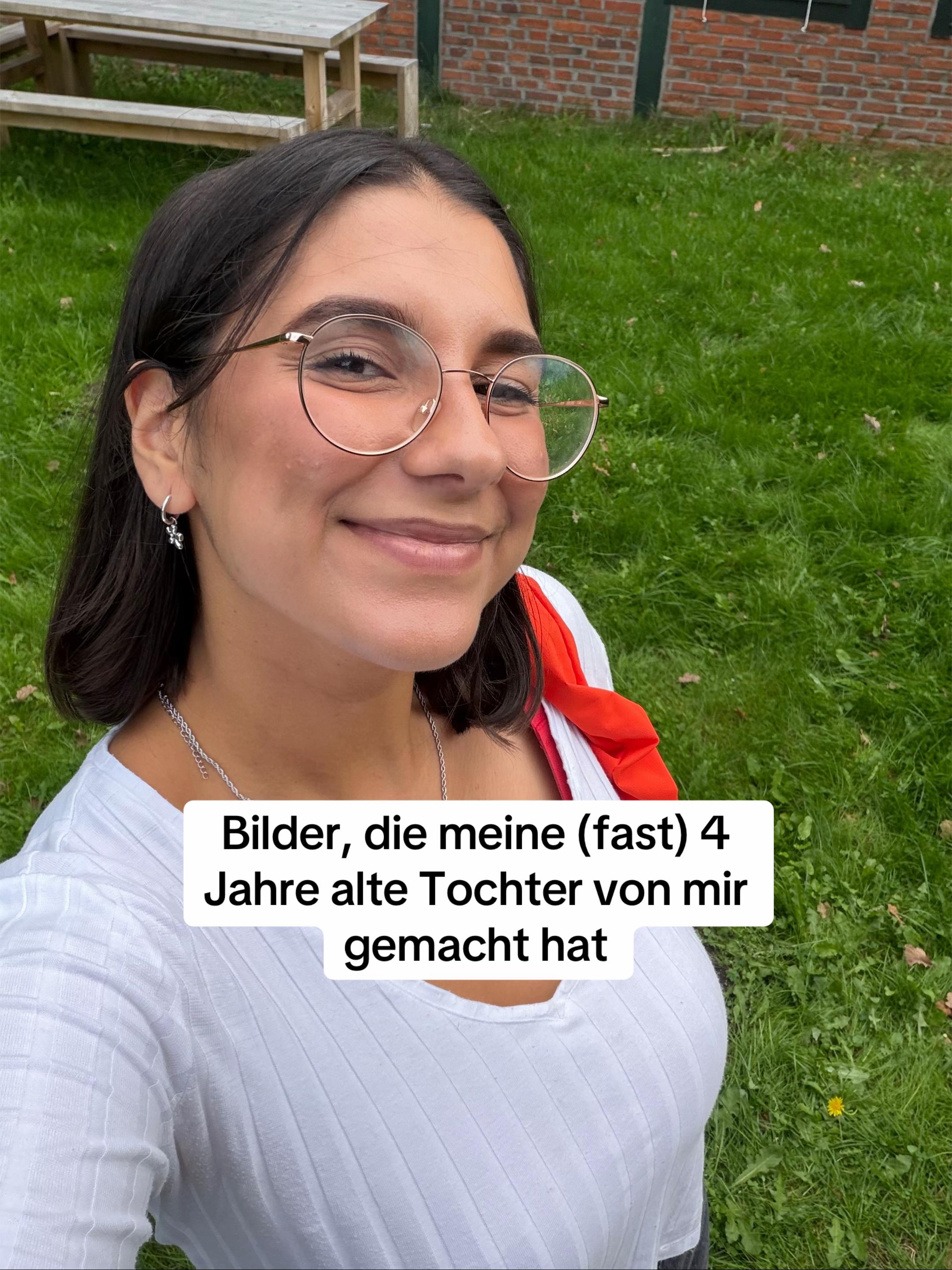 @emilieazaaria