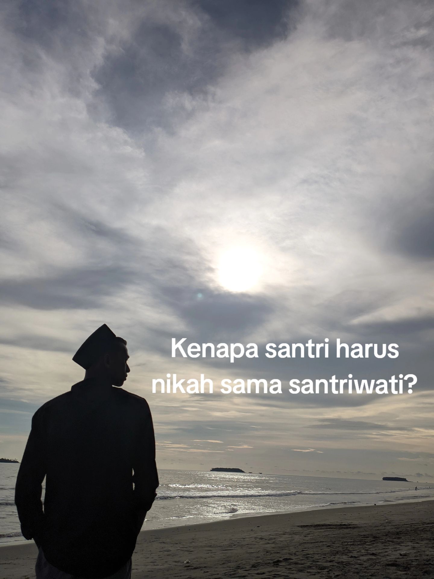 @H S N