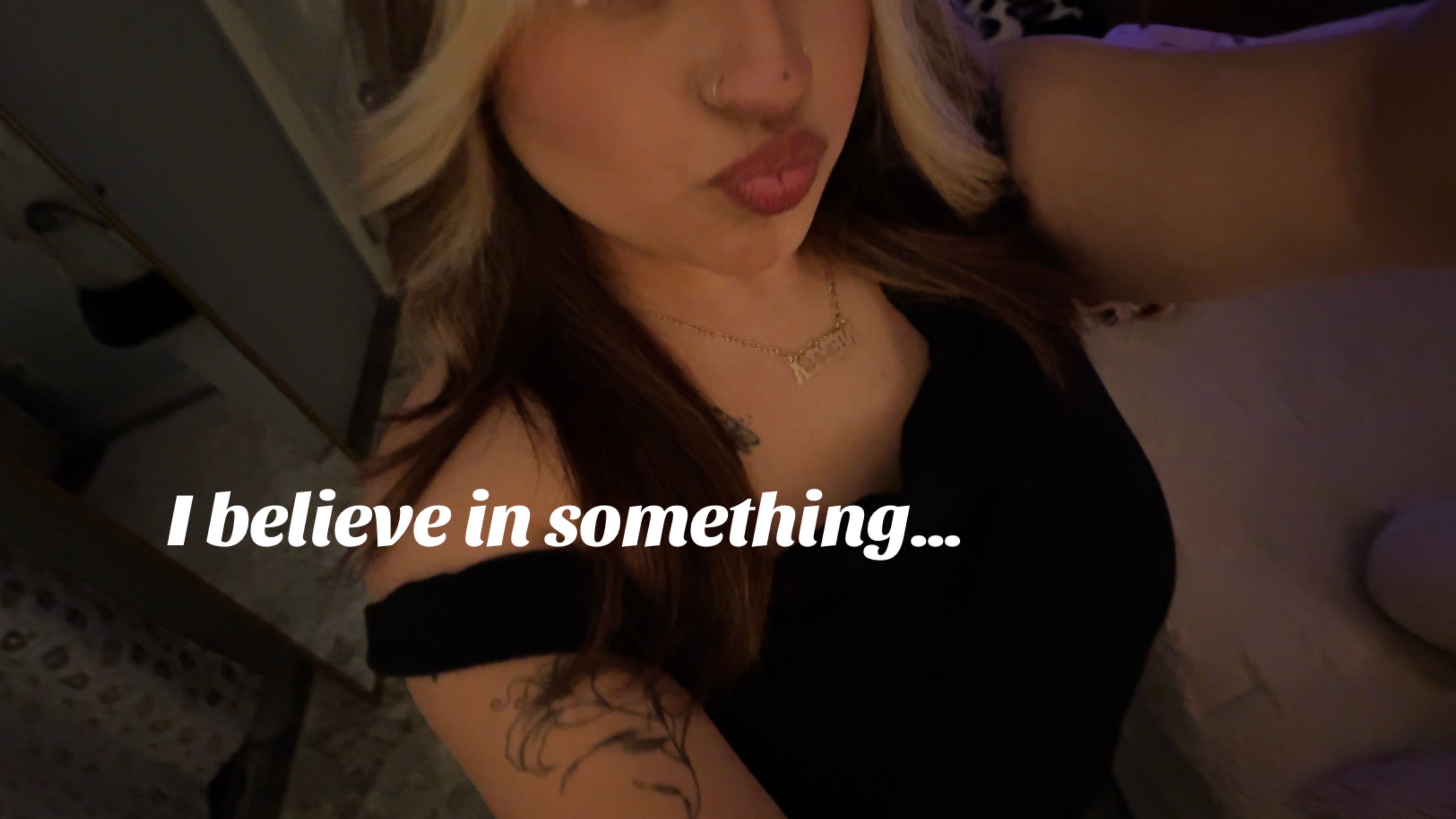 @️