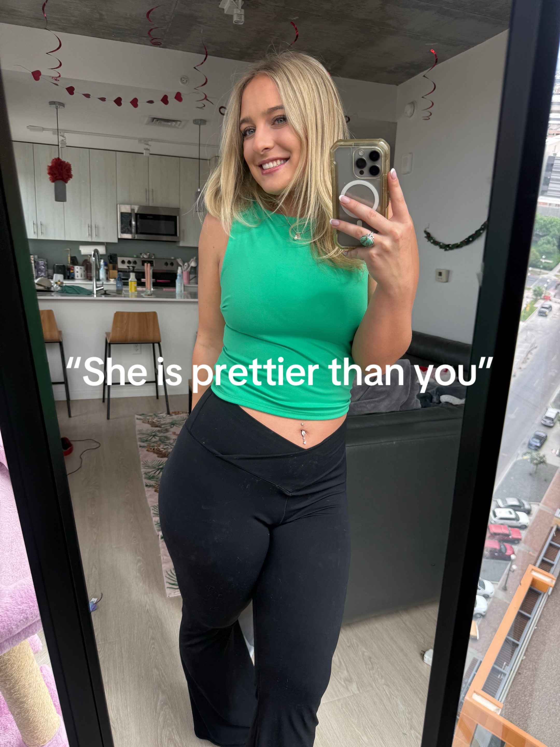 @Mia